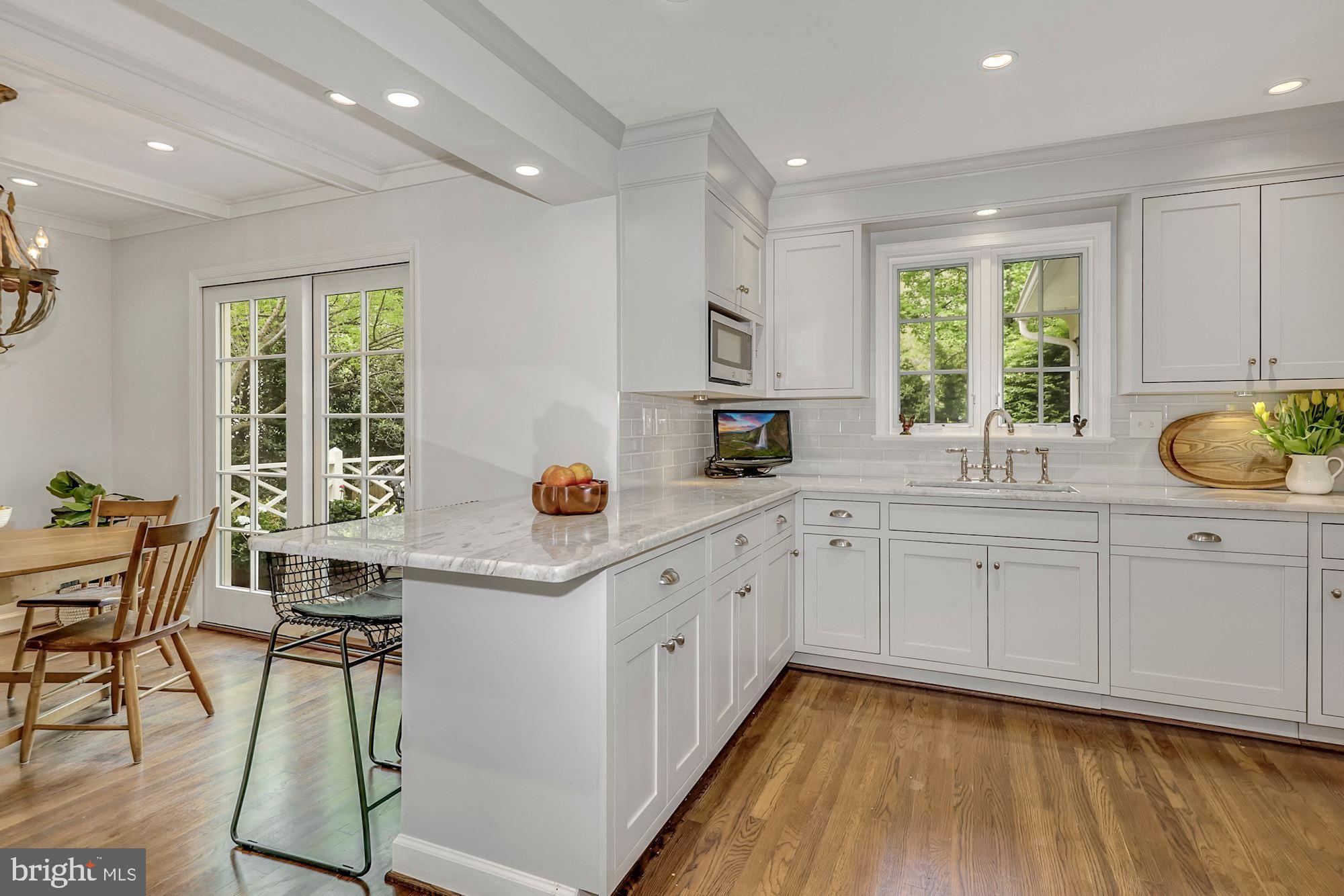 RIVER FALLS - Residential