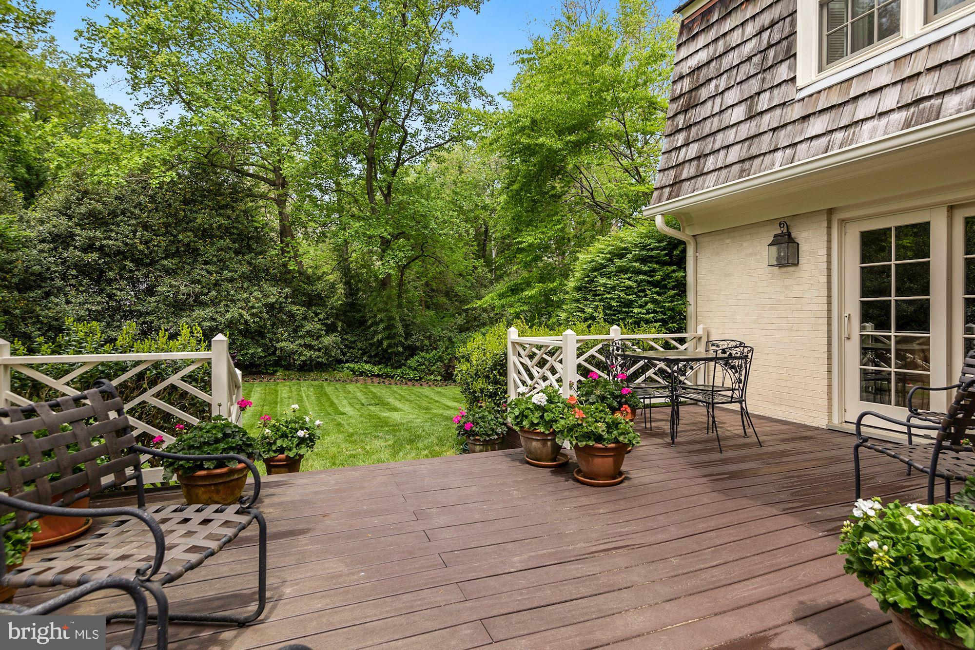 RIVER FALLS - Residential