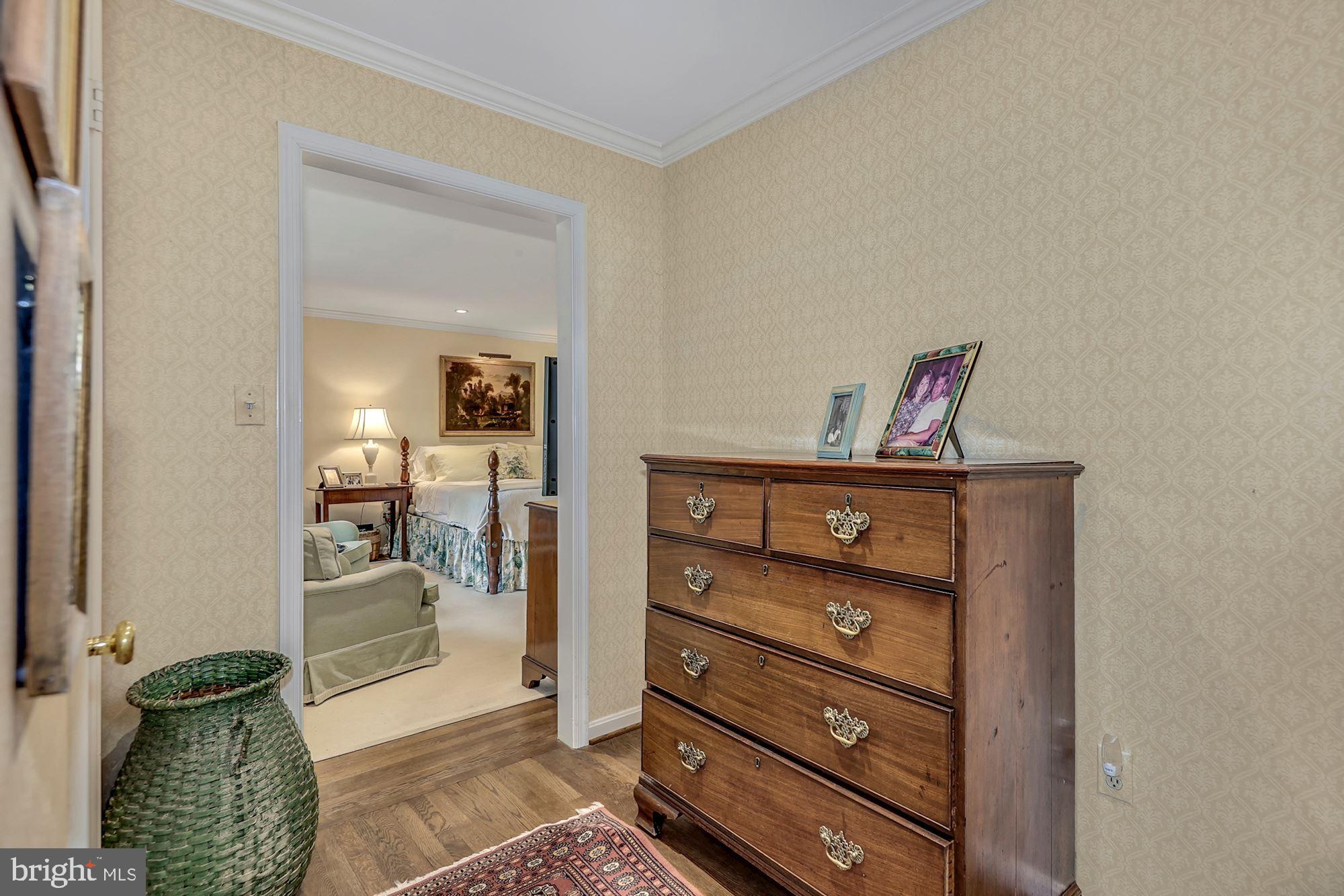 RIVER FALLS - Residential