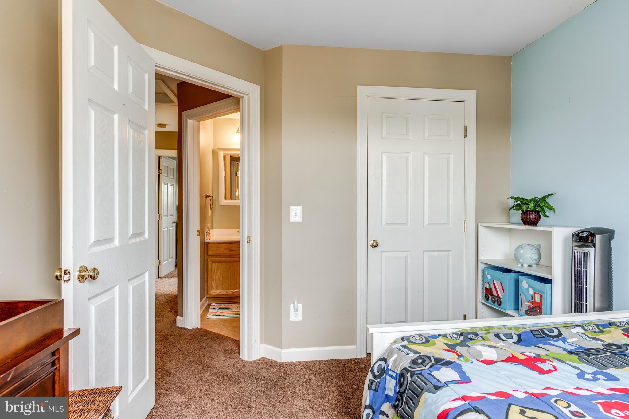 LINTON HALL MANOR - Residential