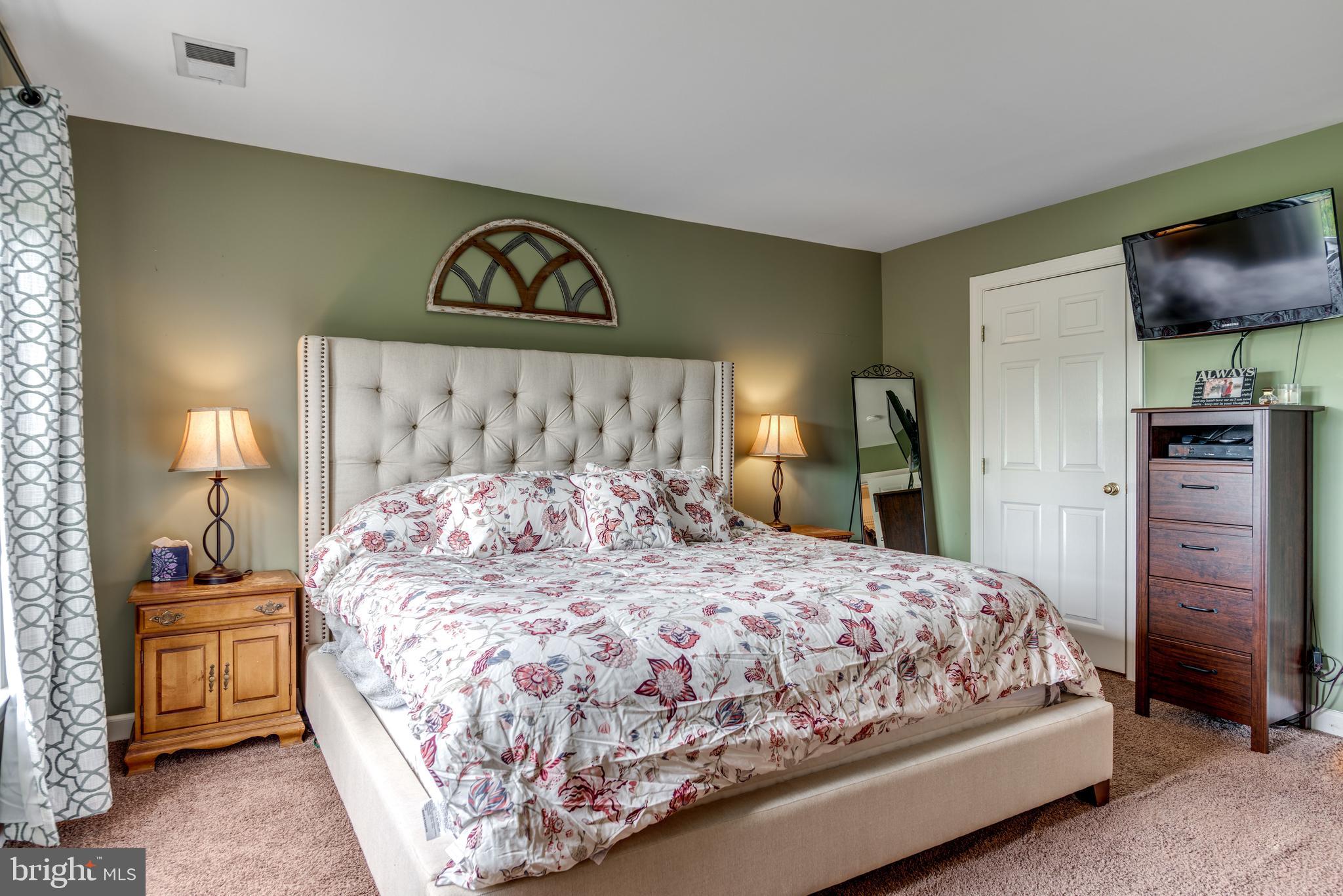 LINTON HALL MANOR - Residential