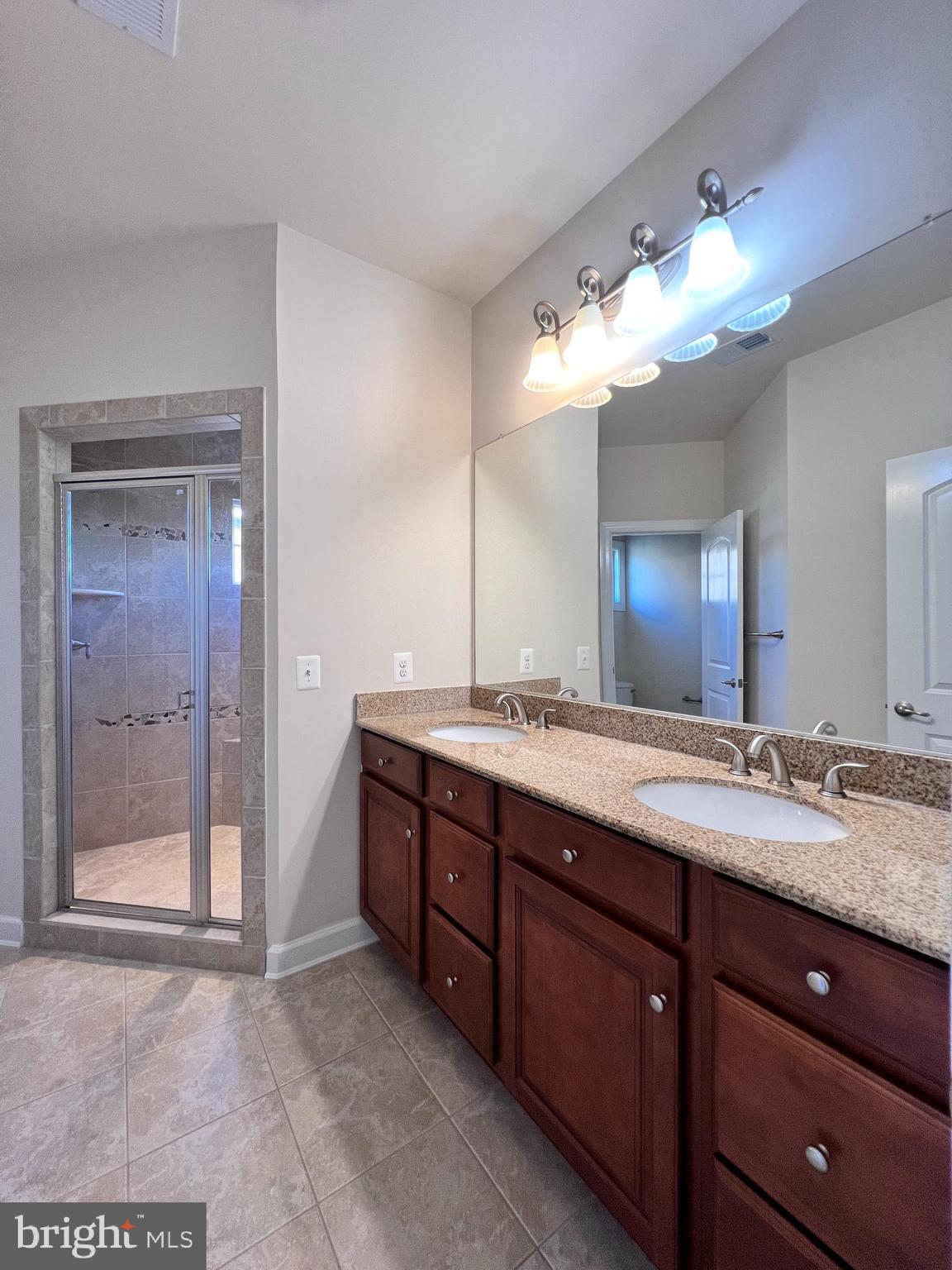 WATKINS MILL TOWN CENTER - Residential Lease