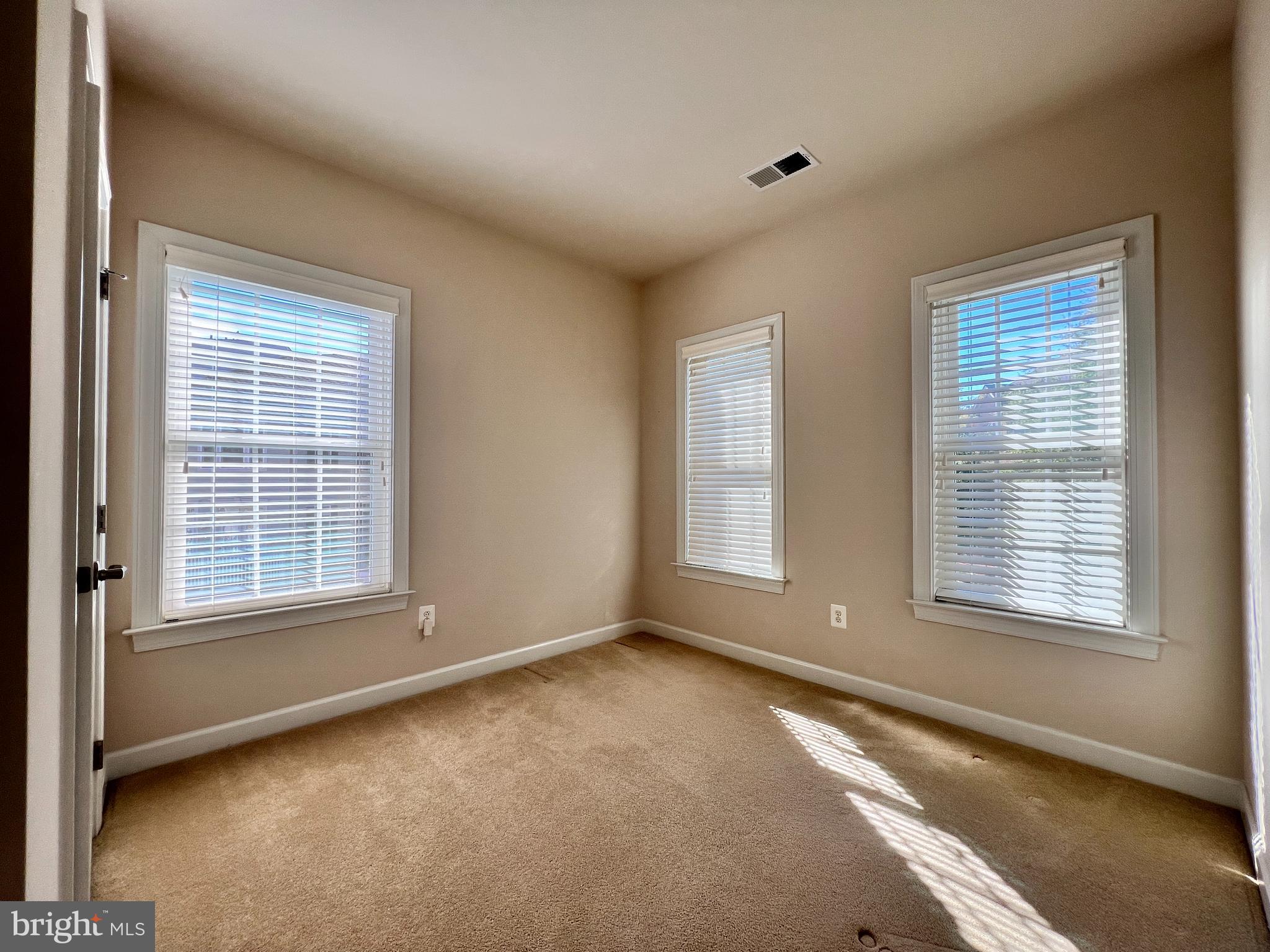 WATKINS MILL TOWN CENTER - Residential Lease