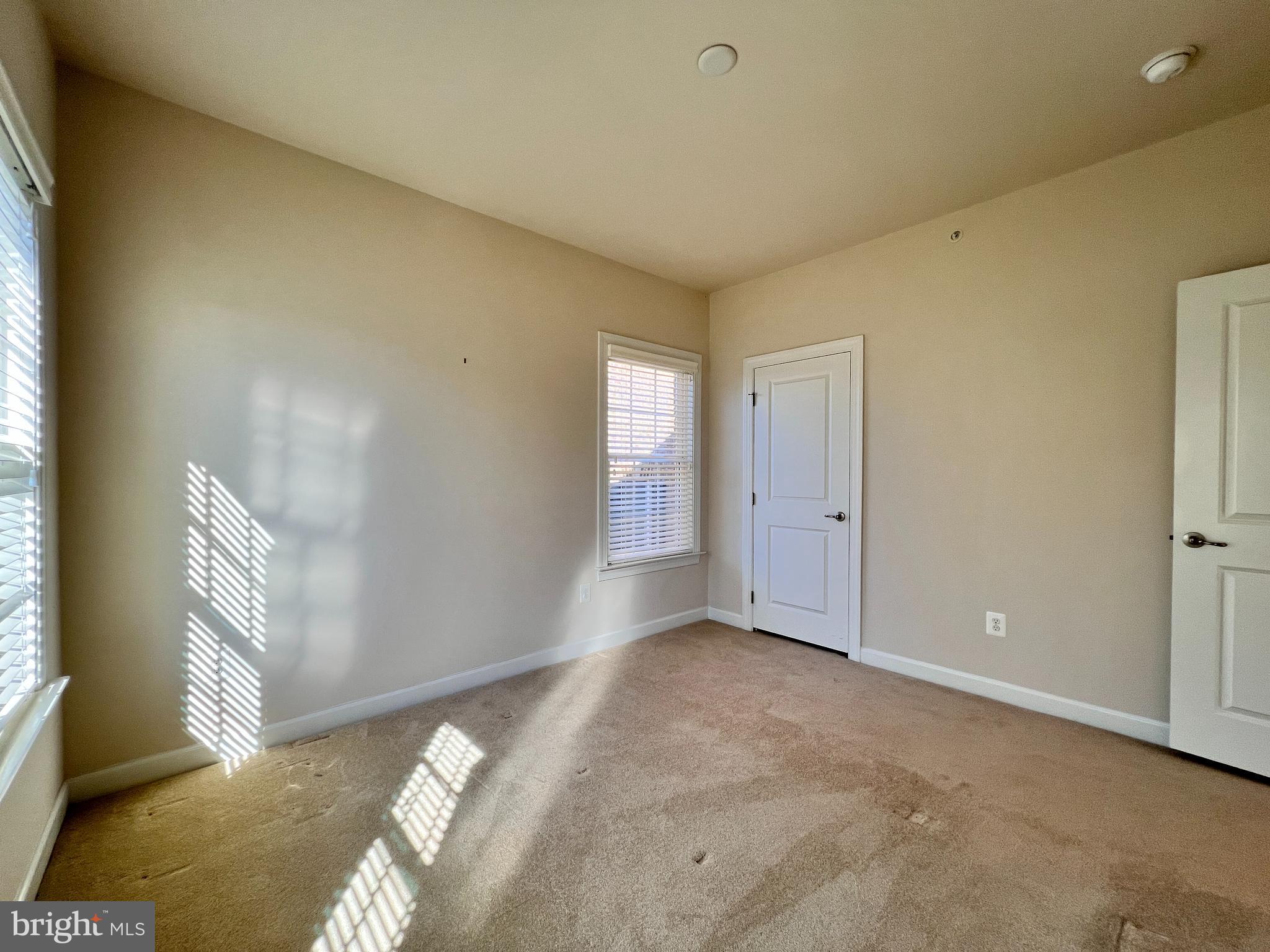 WATKINS MILL TOWN CENTER - Residential Lease