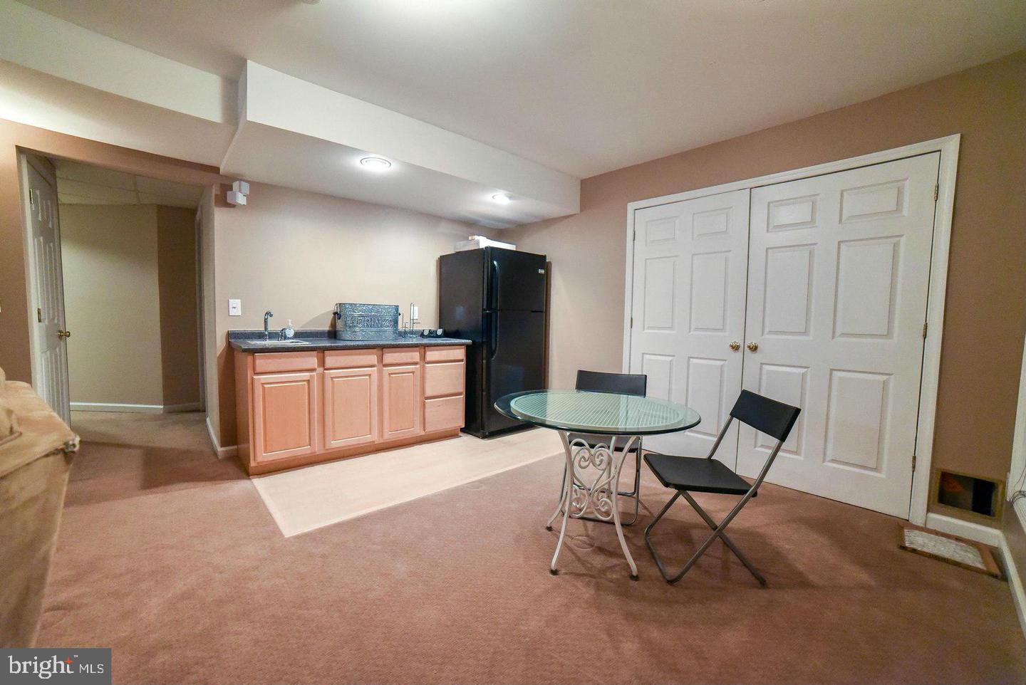 SYCAMORE HOLLOW OF WLDWD - Residential Lease