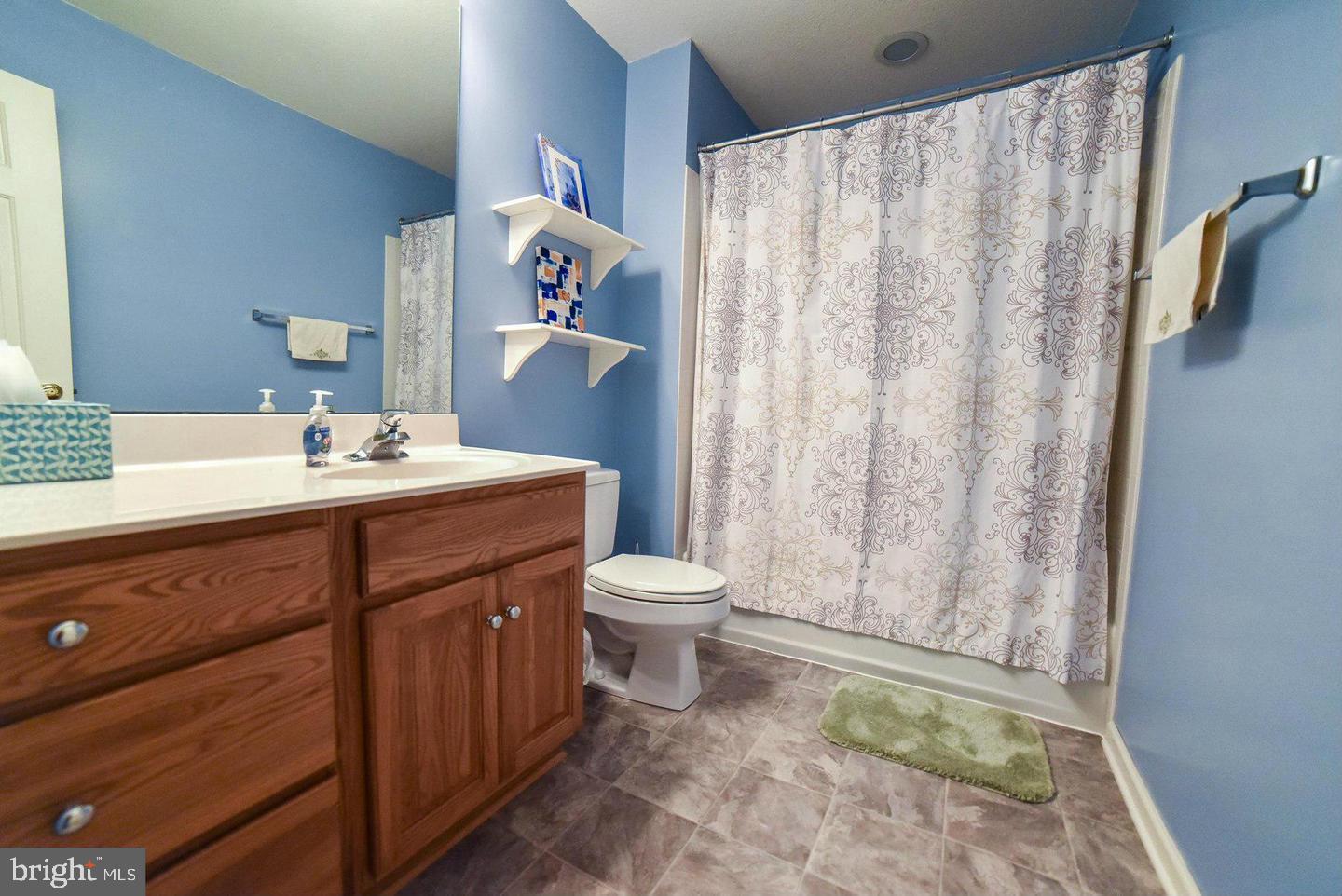 SYCAMORE HOLLOW OF WLDWD - Residential Lease