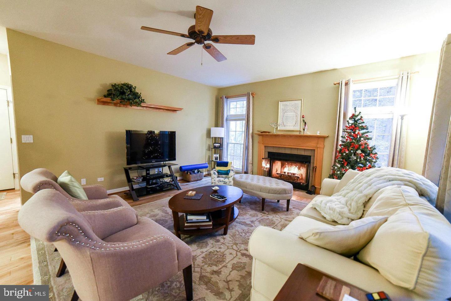 SYCAMORE HOLLOW OF WLDWD - Residential Lease