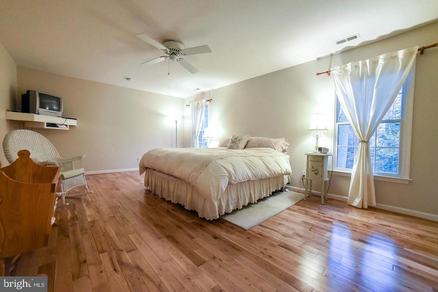 SYCAMORE HOLLOW OF WLDWD - Residential Lease