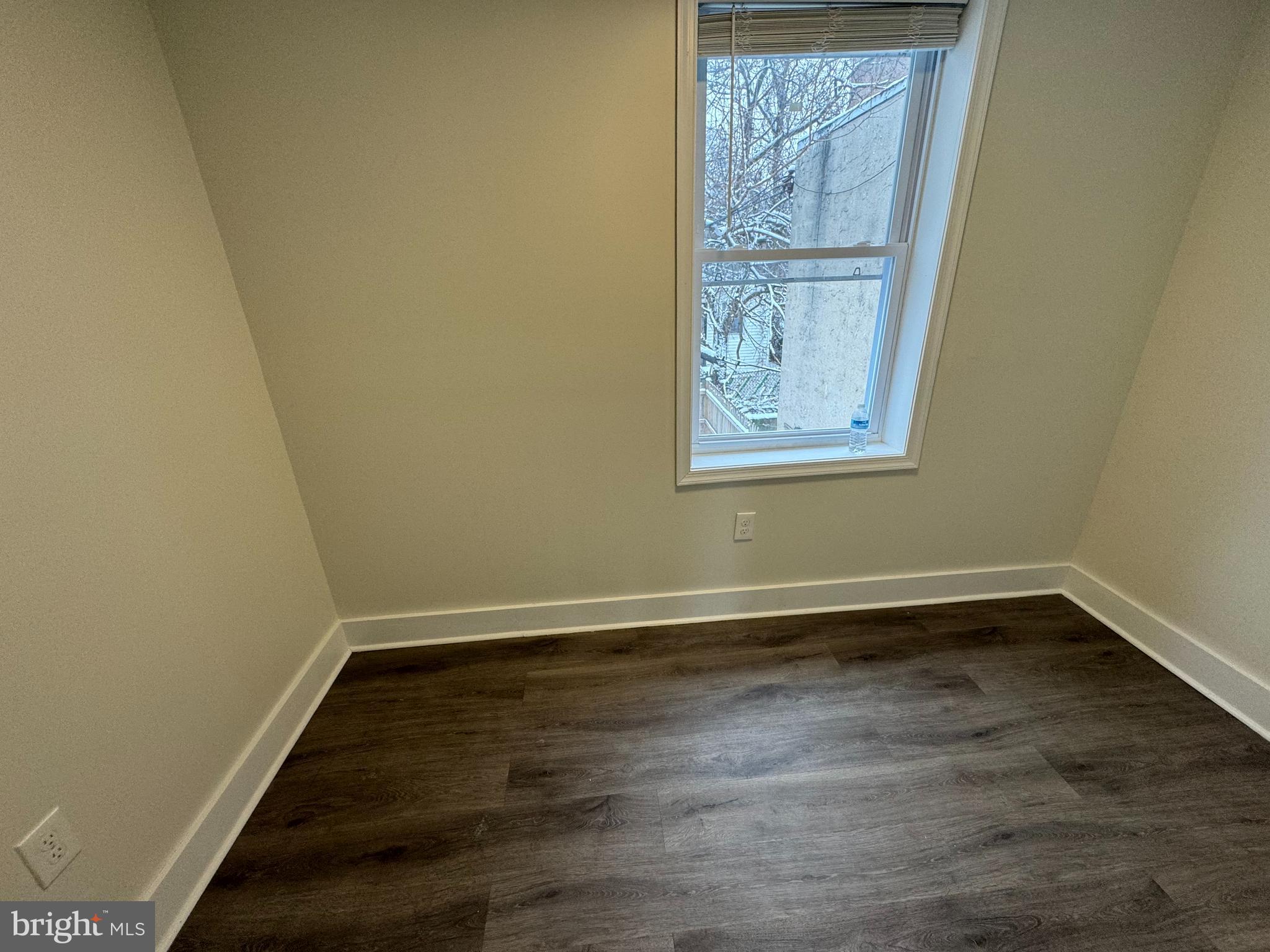 KENSINGTON - Residential