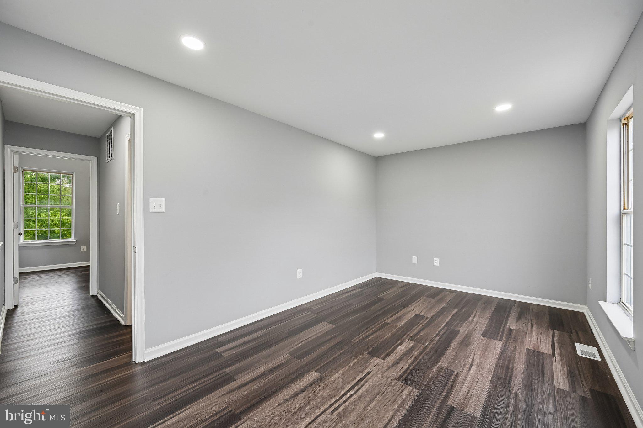 FAIRBROOK - Residential