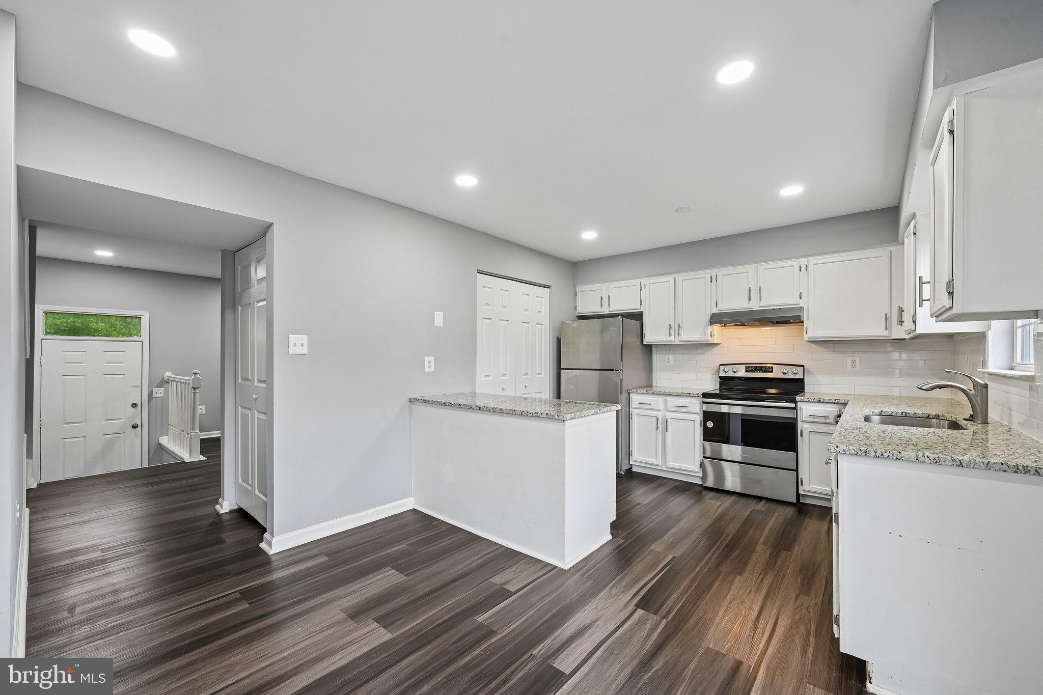 FAIRBROOK - Residential