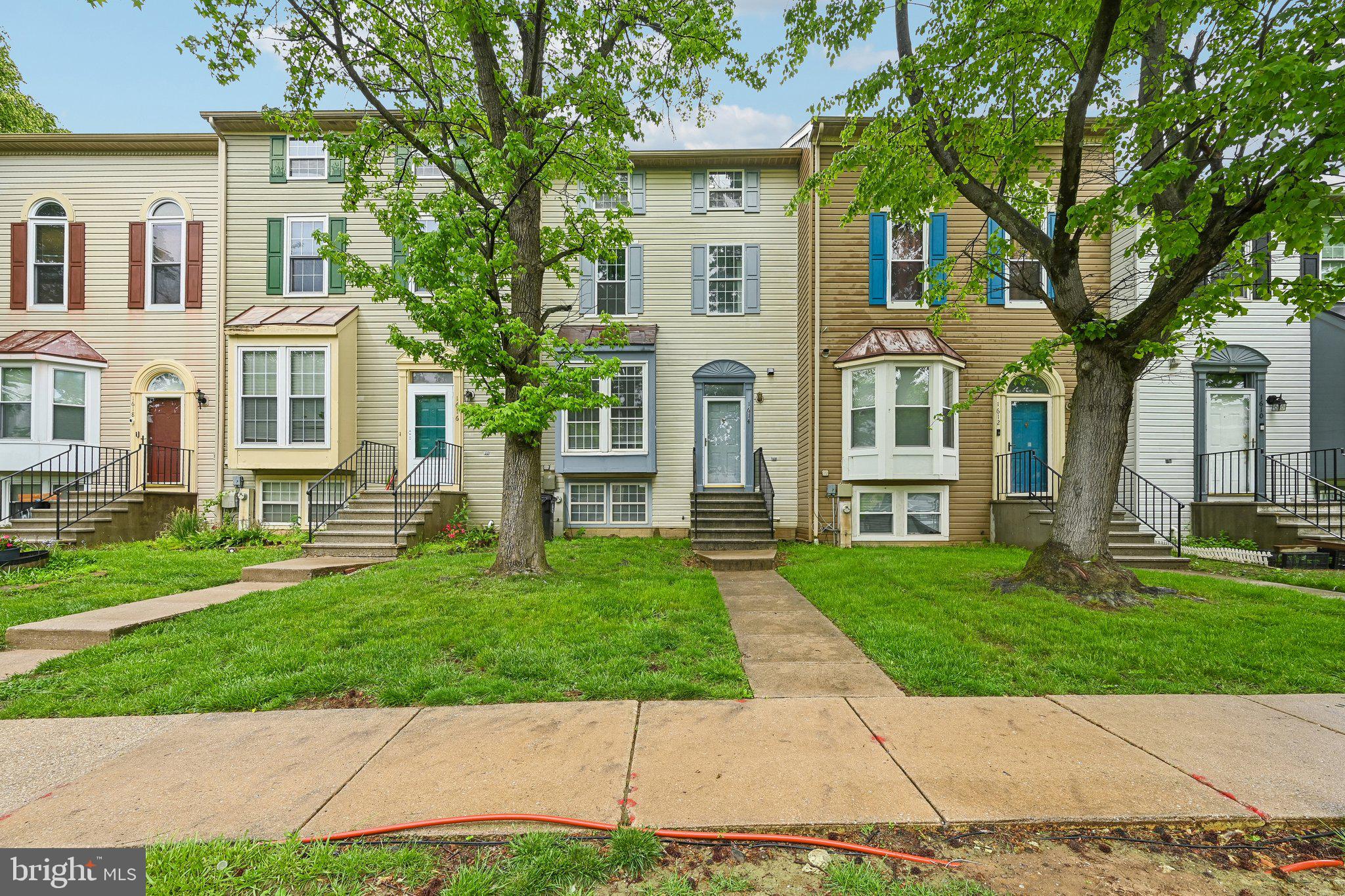 FAIRBROOK - Residential