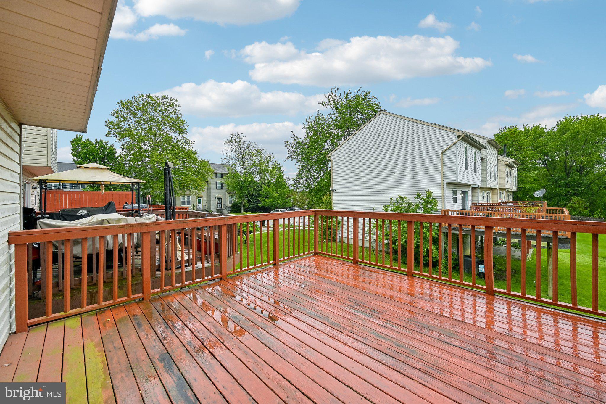 FAIRBROOK - Residential