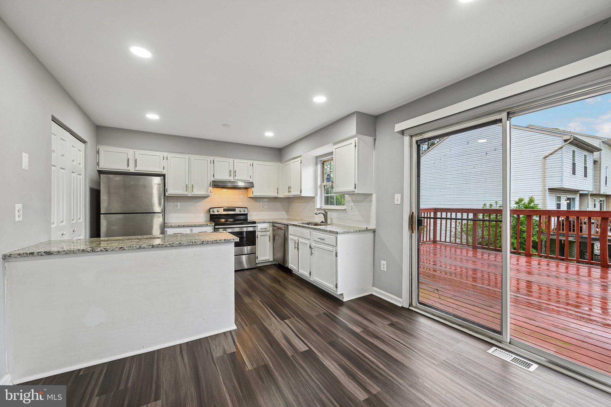 FAIRBROOK - Residential