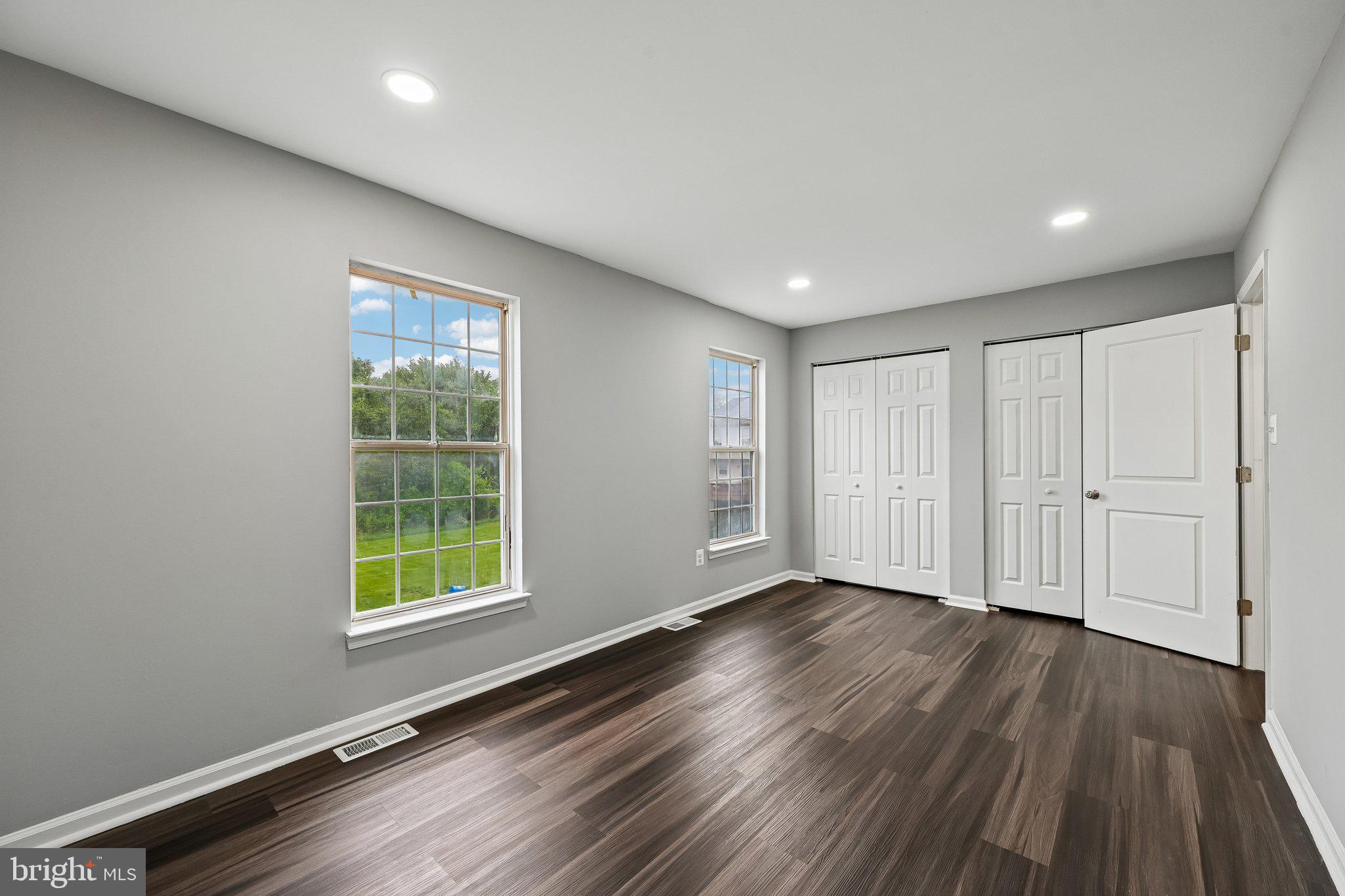 FAIRBROOK - Residential