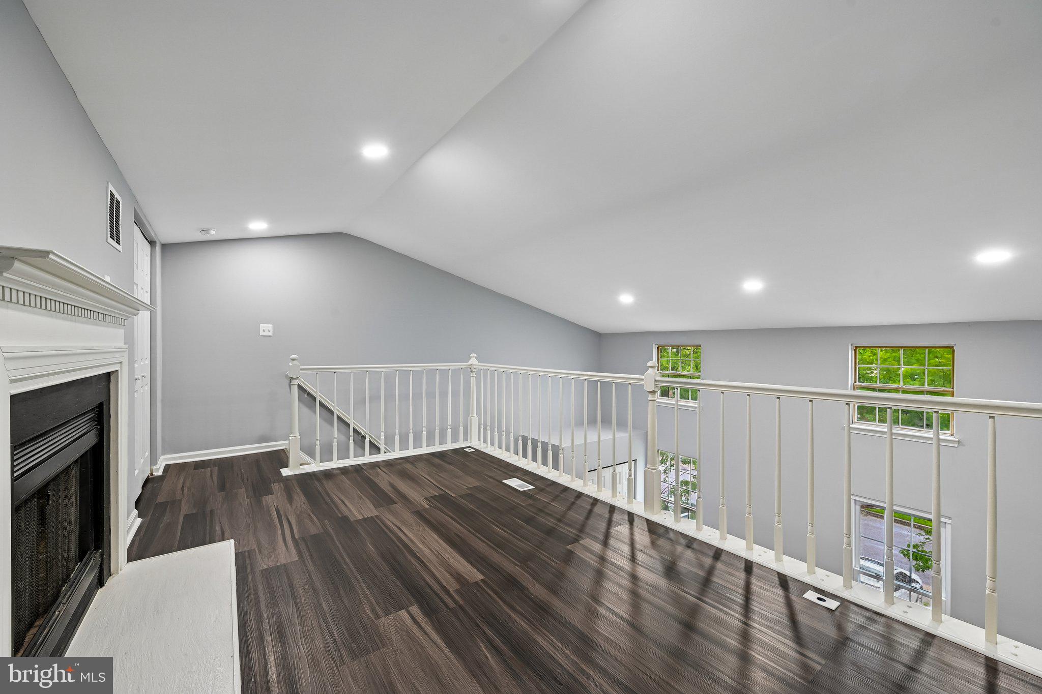 FAIRBROOK - Residential