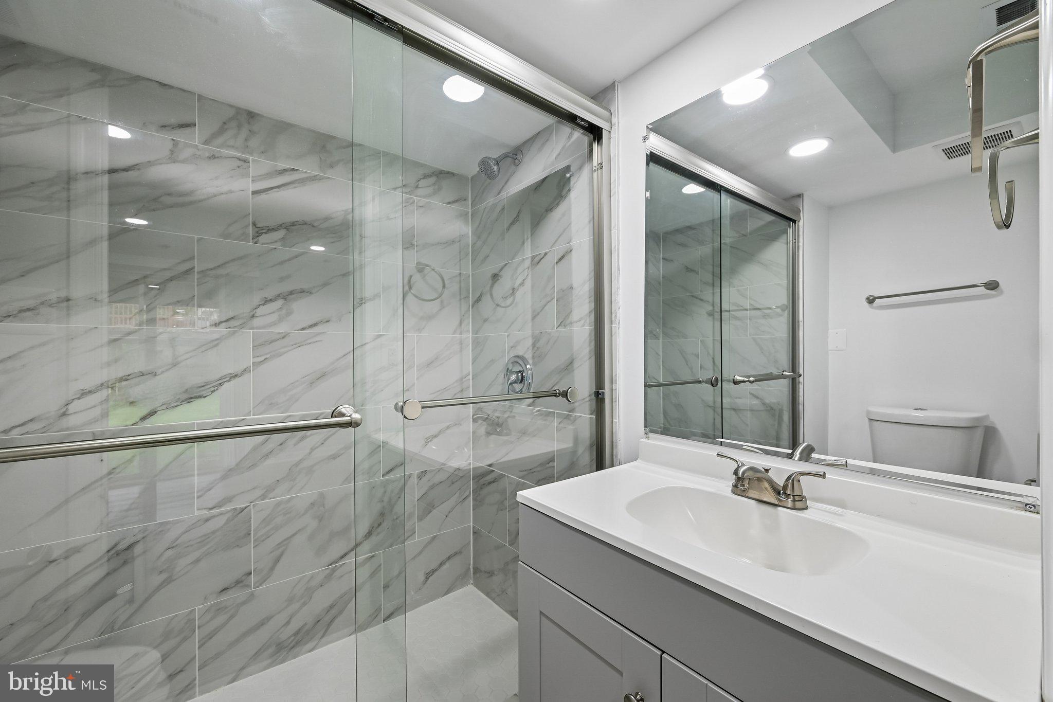 FAIRBROOK - Residential