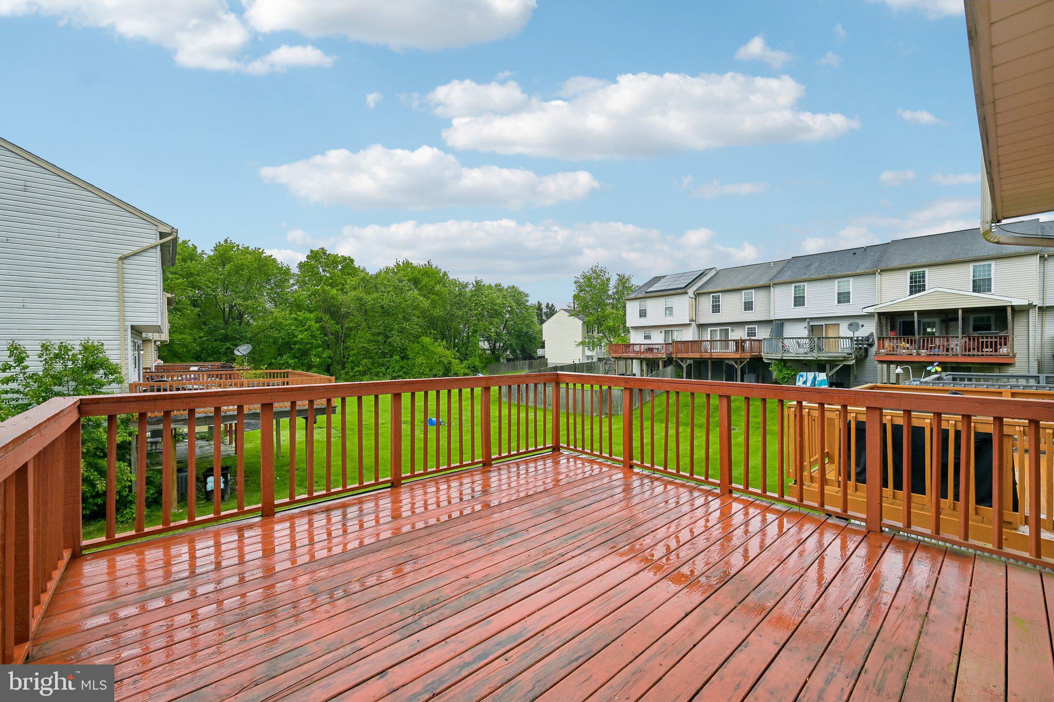 FAIRBROOK - Residential