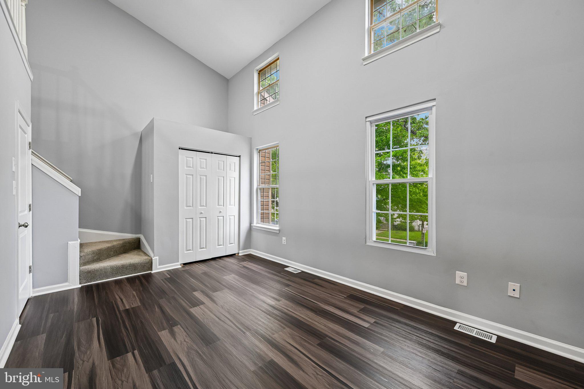 FAIRBROOK - Residential