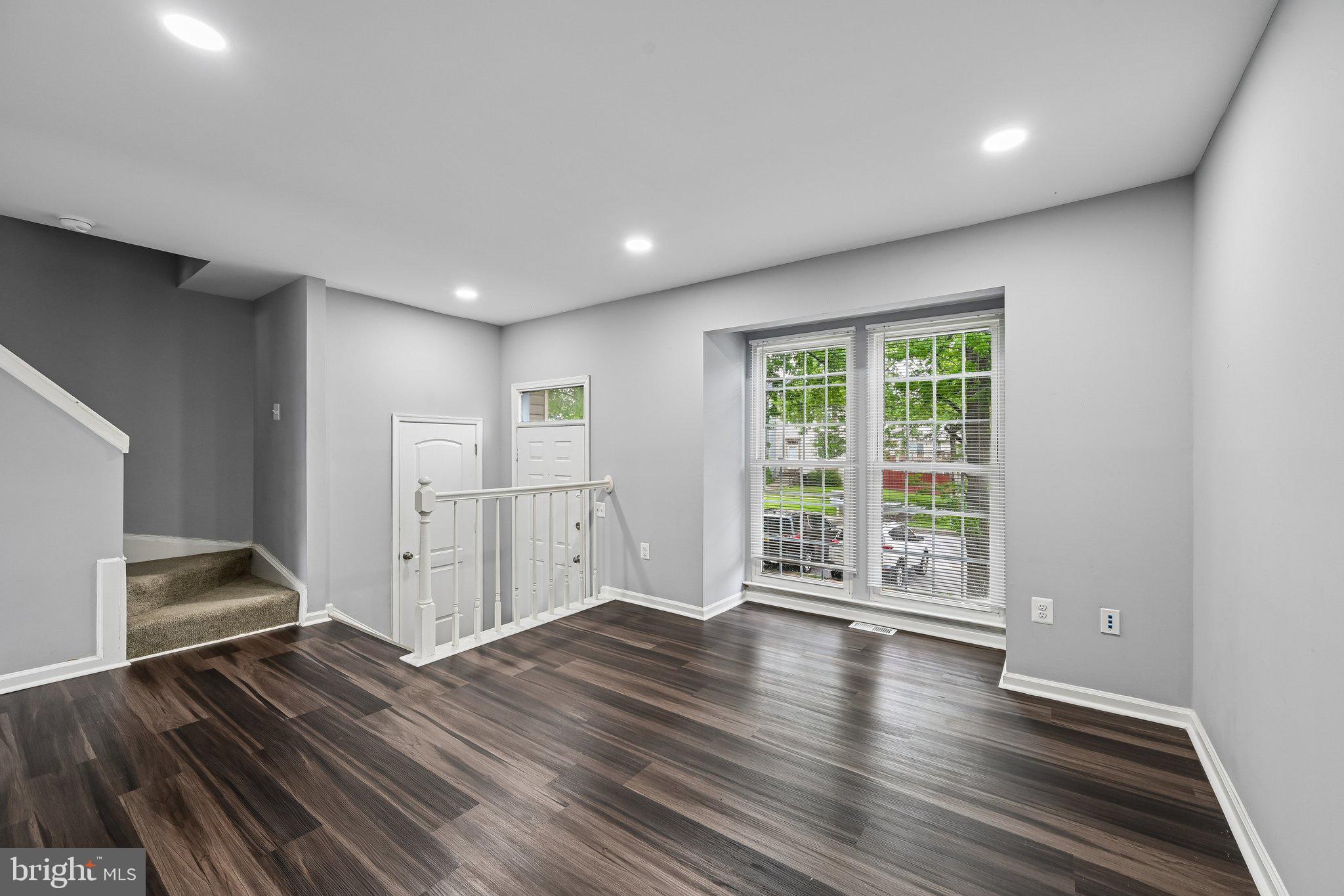 FAIRBROOK - Residential