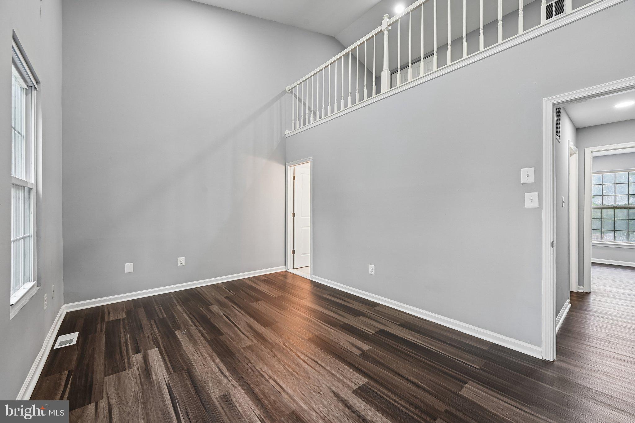 FAIRBROOK - Residential
