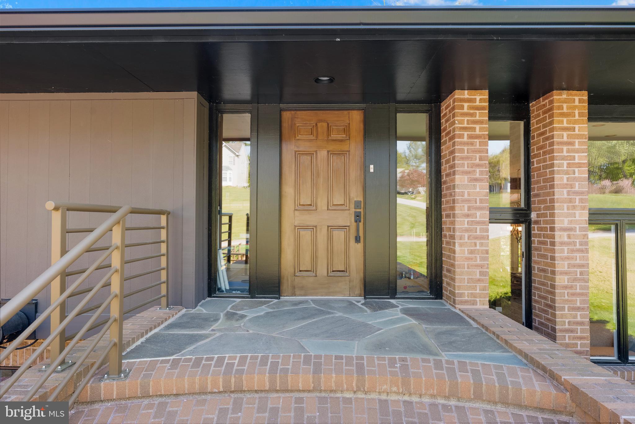 MANOR HILL - Residential