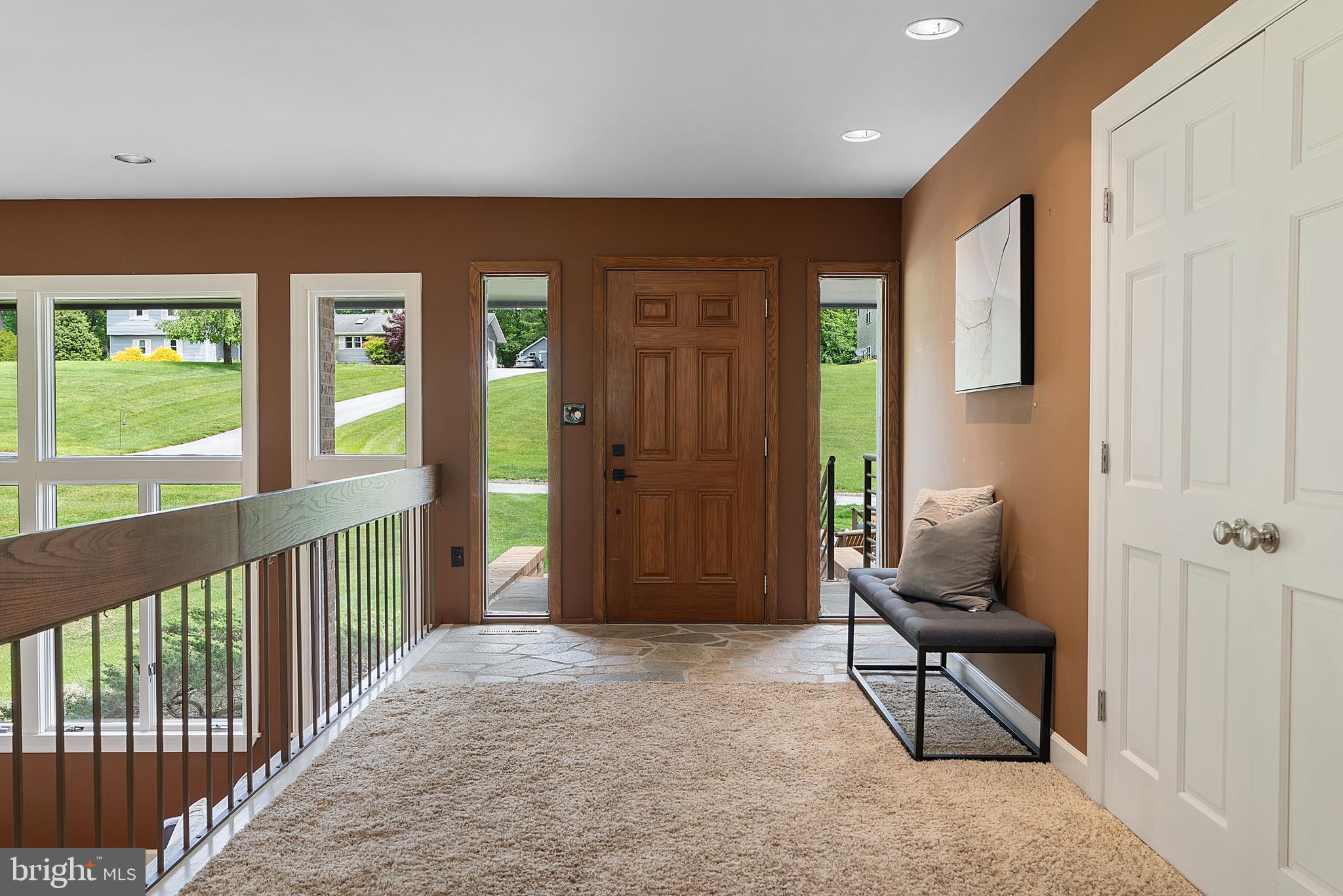 MANOR HILL - Residential