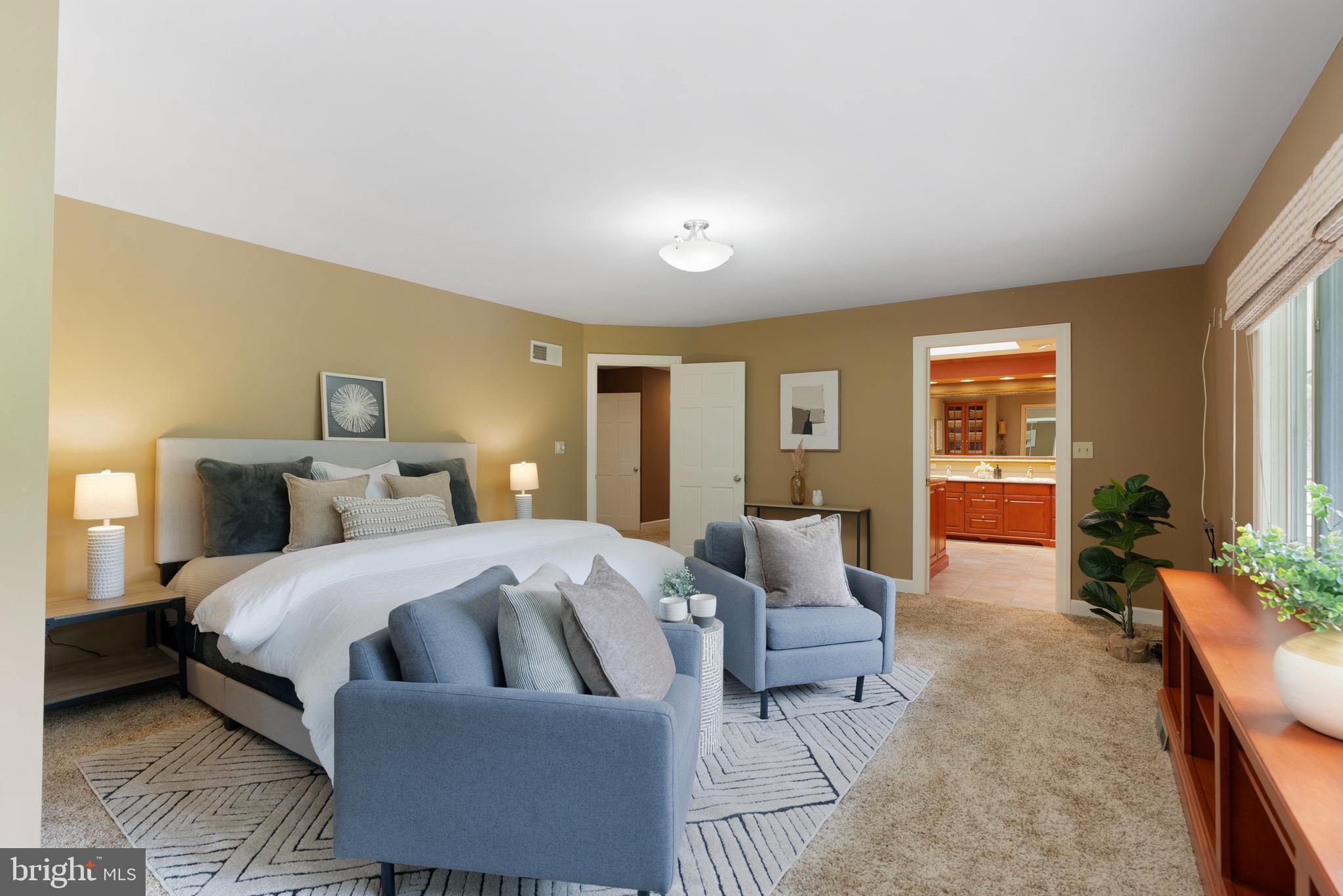 MANOR HILL - Residential