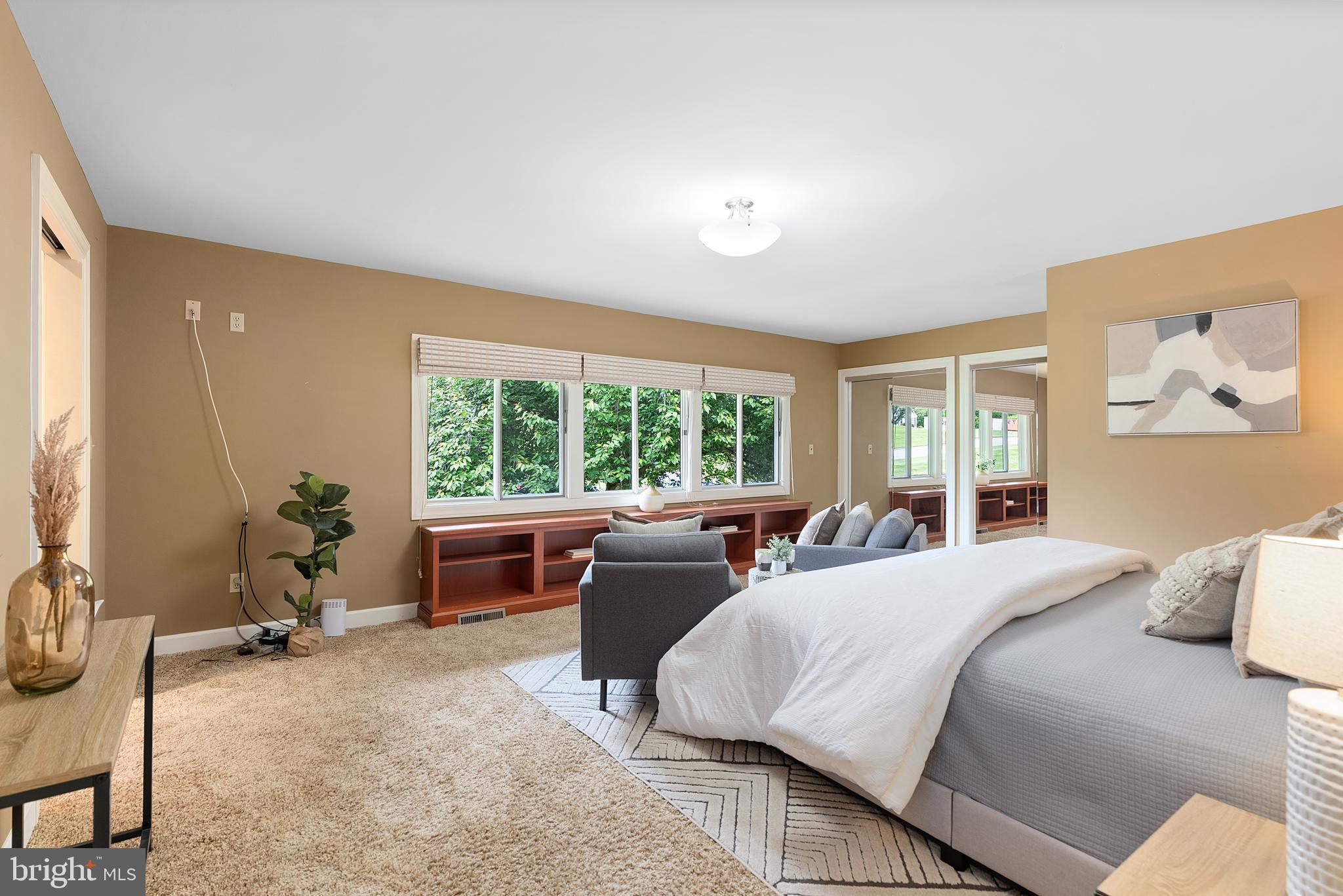 MANOR HILL - Residential