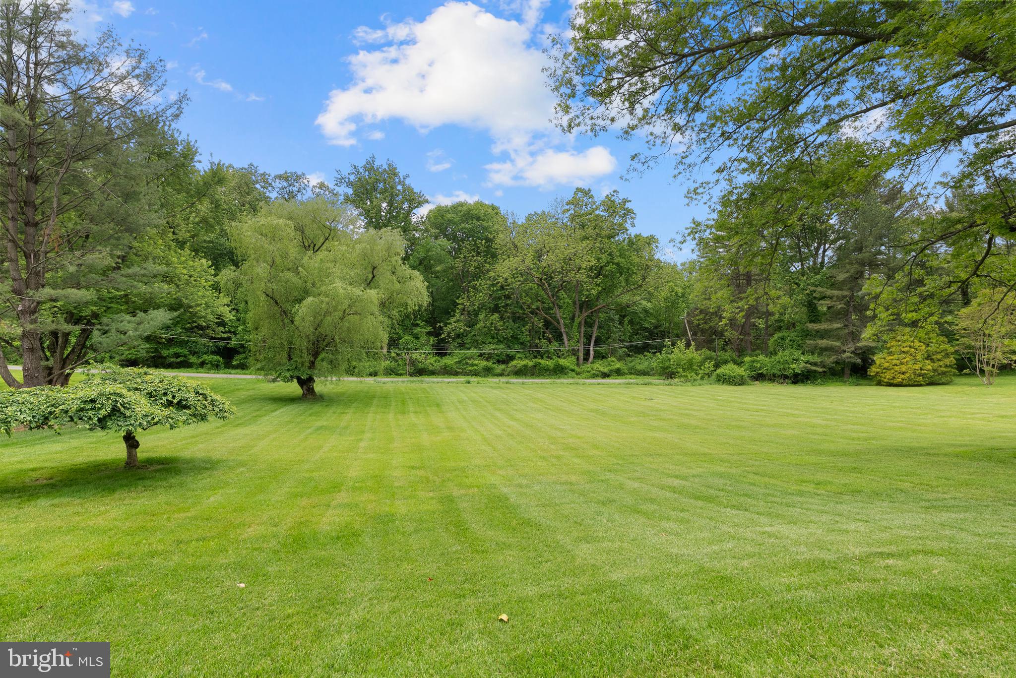 MANOR HILL - Residential