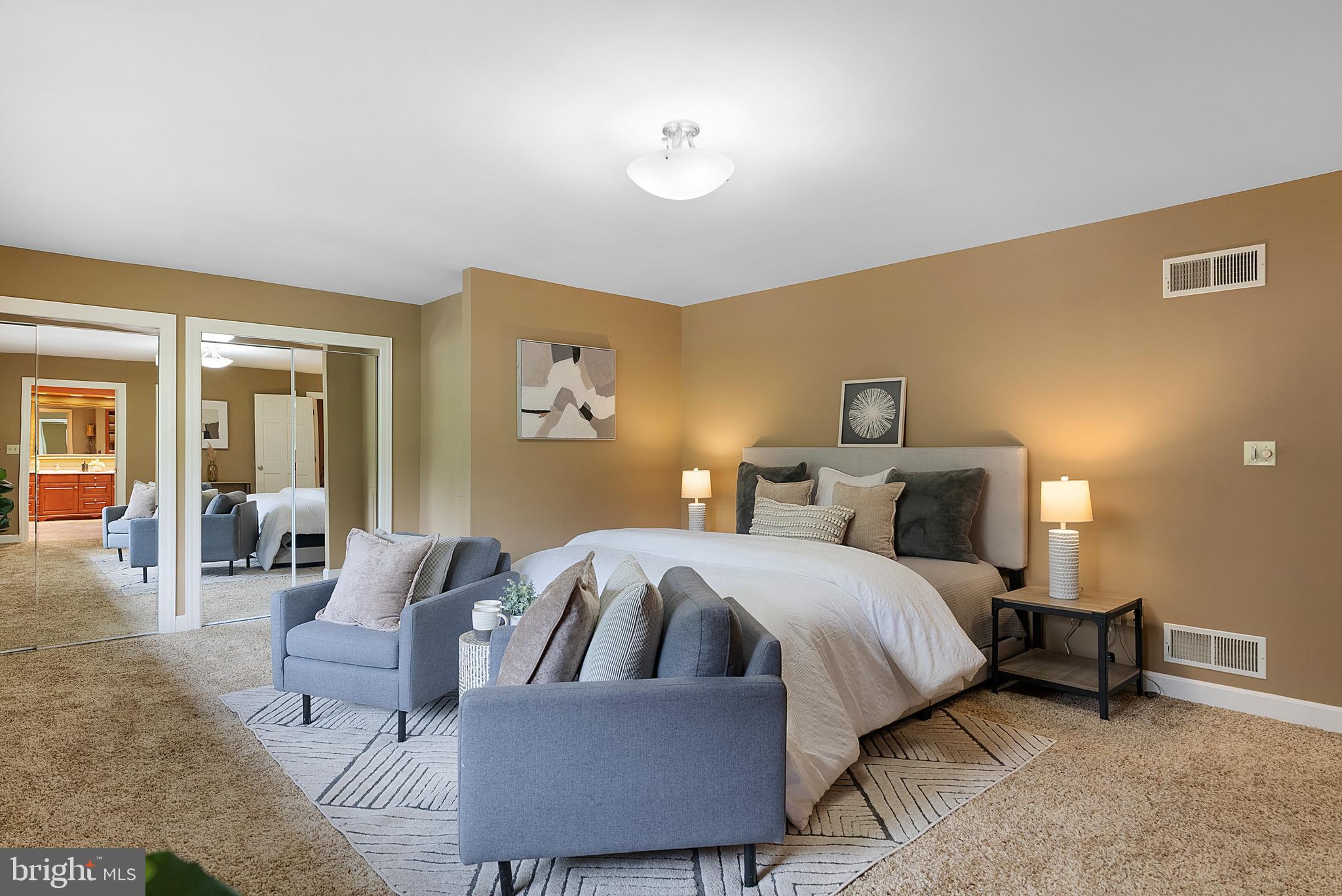 MANOR HILL - Residential