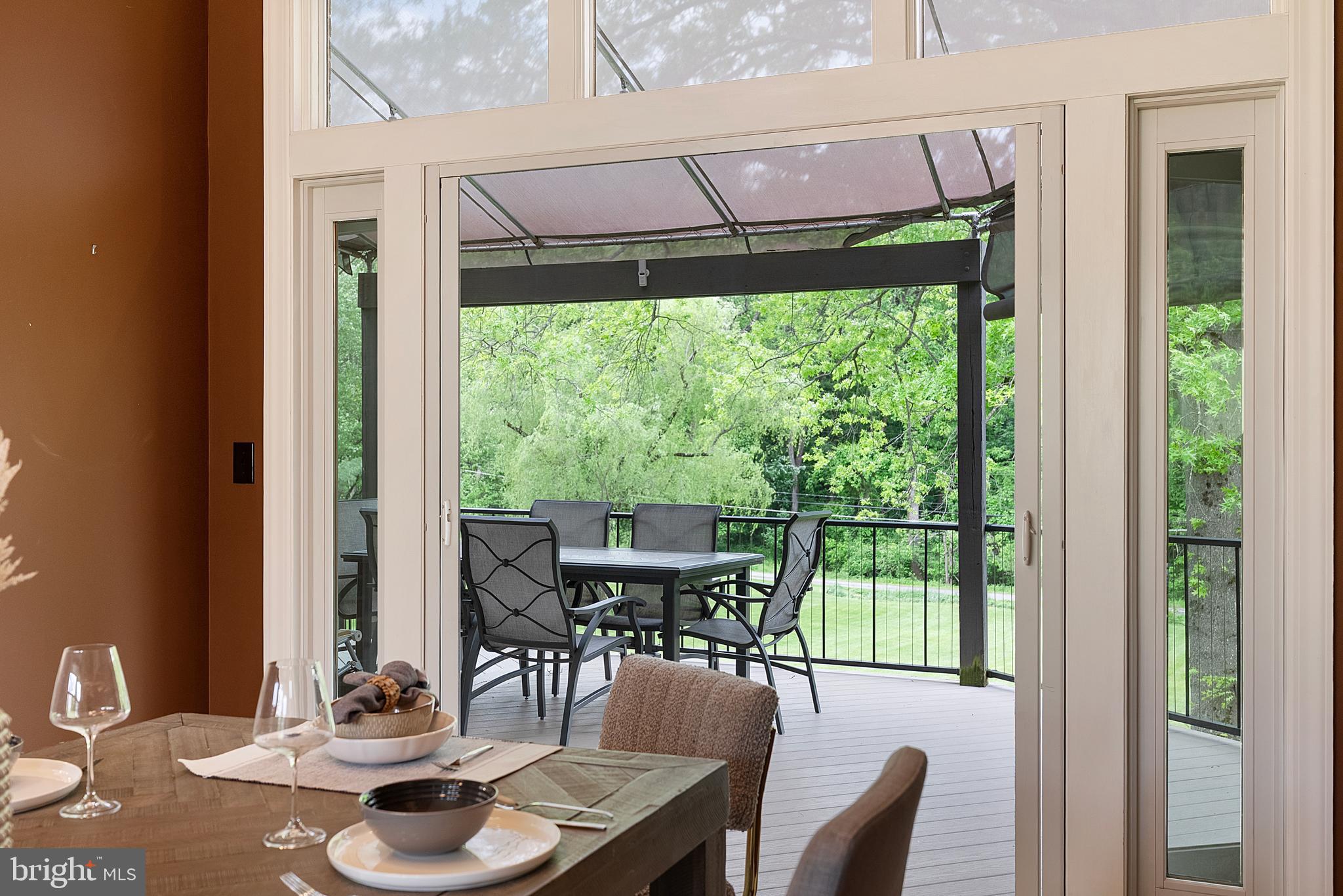 MANOR HILL - Residential