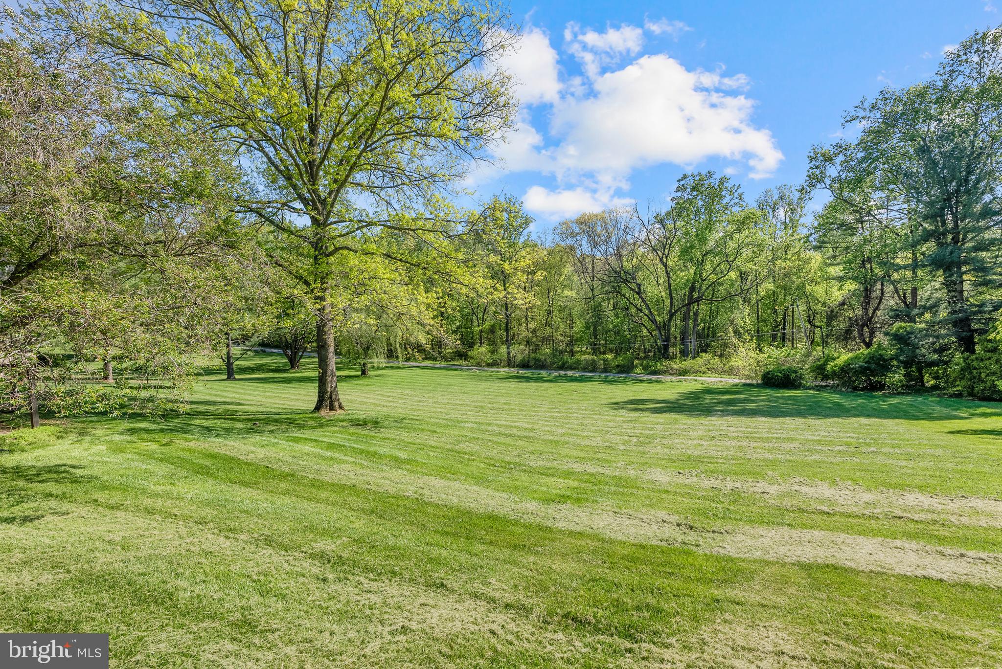 MANOR HILL - Residential