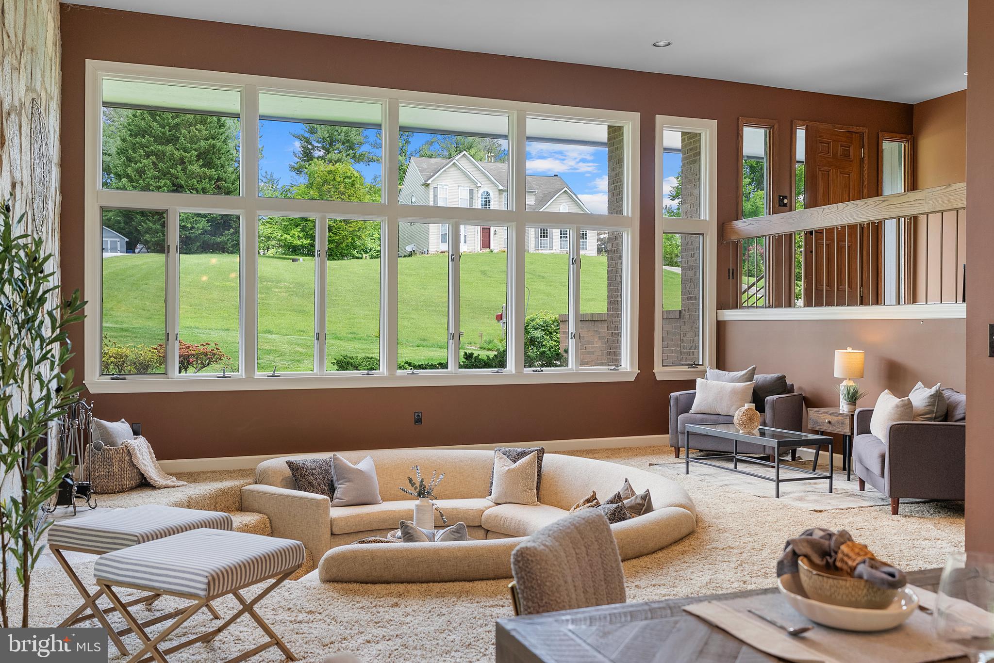 MANOR HILL - Residential