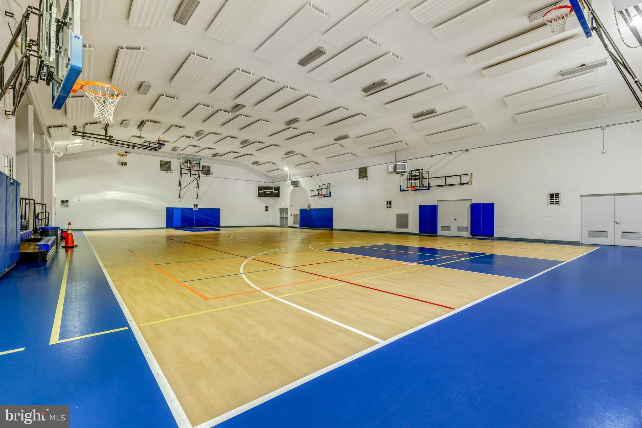 SUFFOLK PLACE - Residential