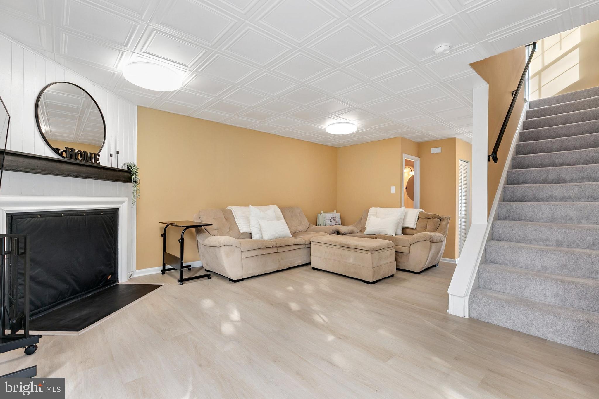 SUFFOLK PLACE - Residential