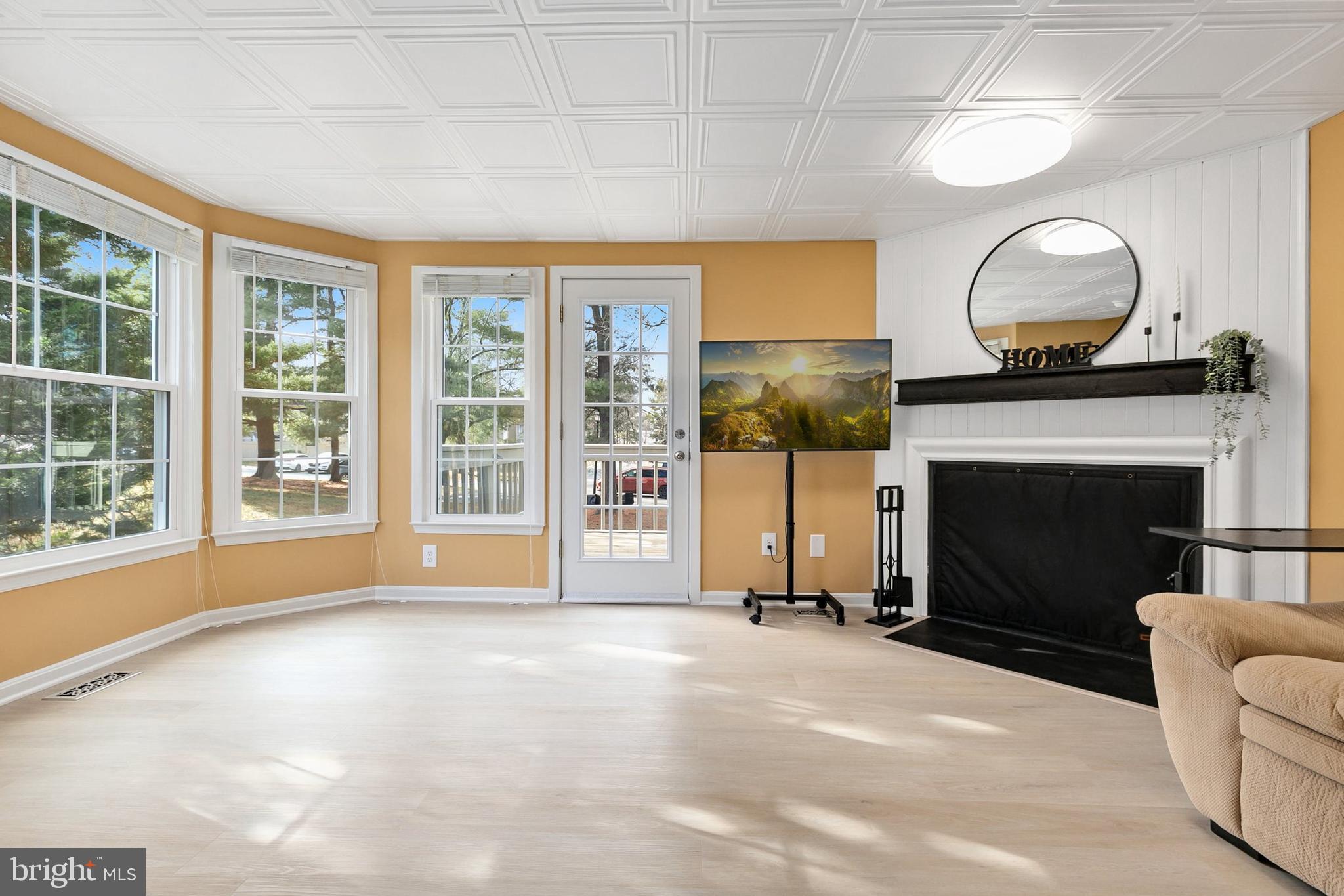 SUFFOLK PLACE - Residential