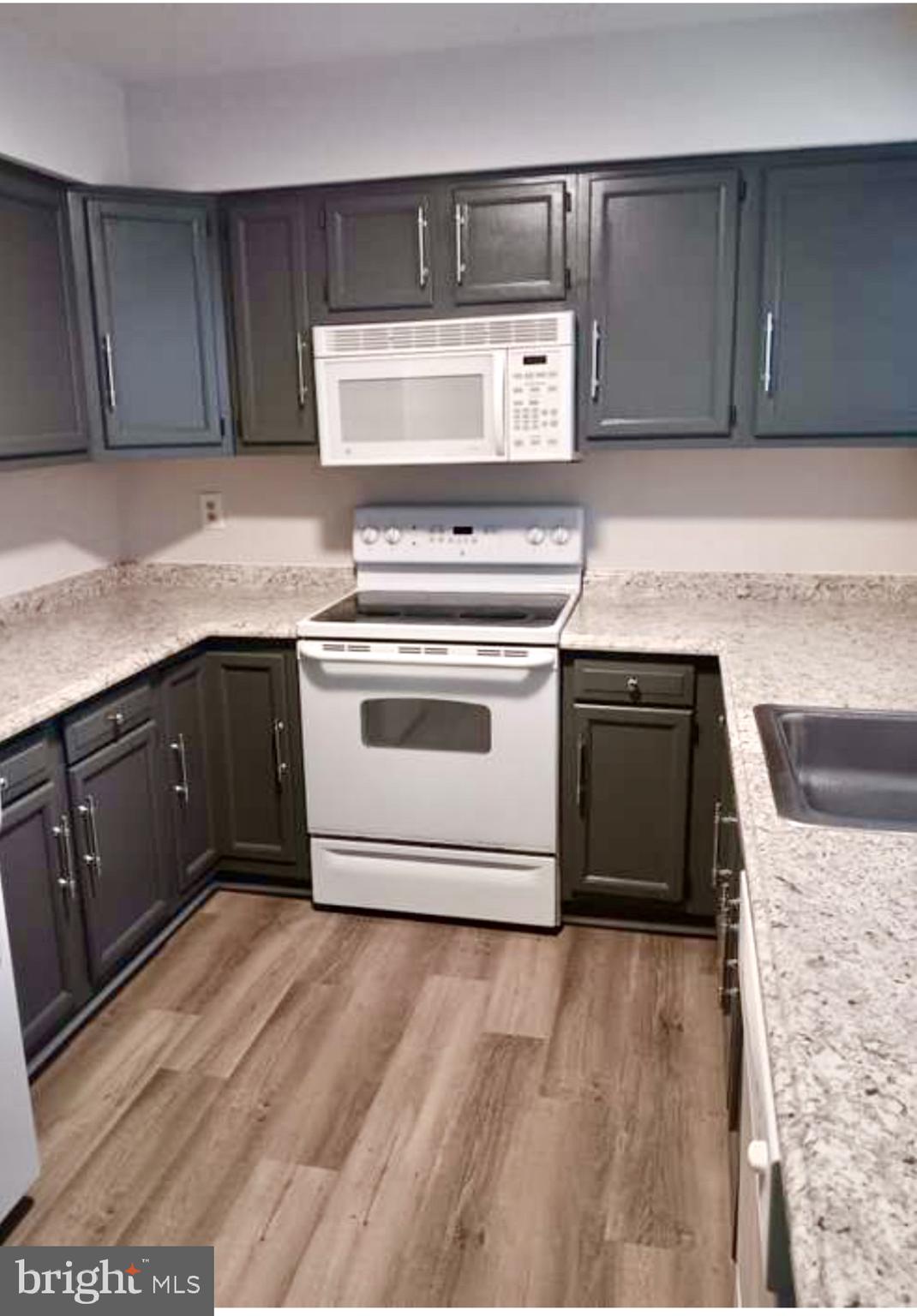 CABIN CREEKWOOD - Residential Lease