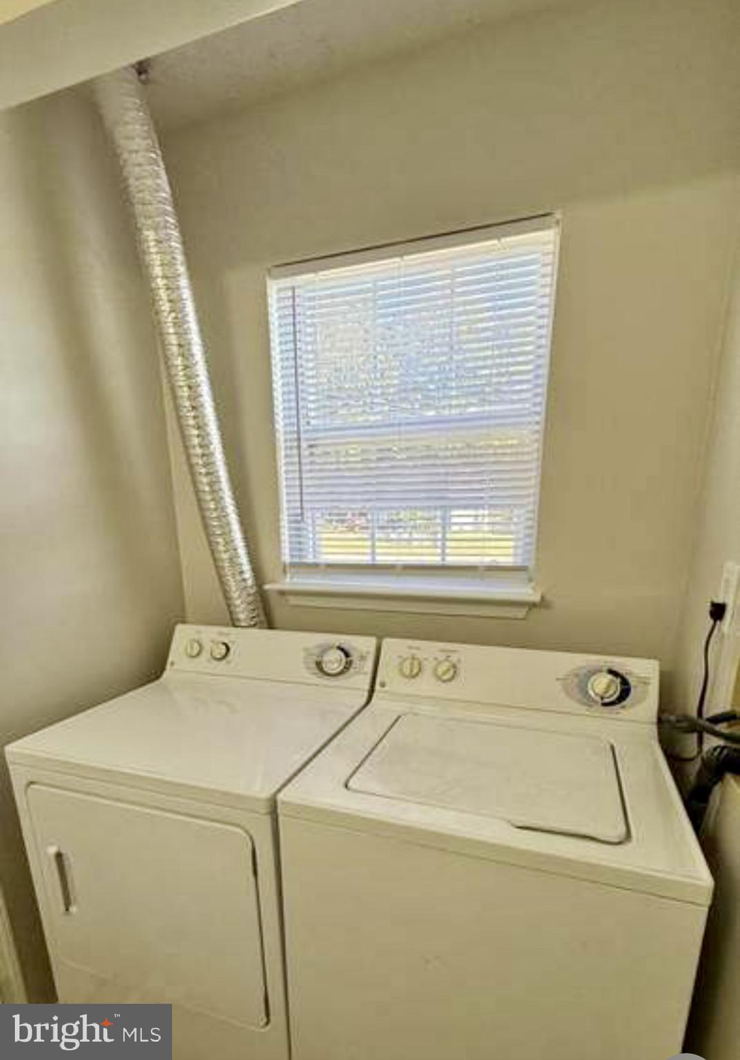 CABIN CREEKWOOD - Residential Lease