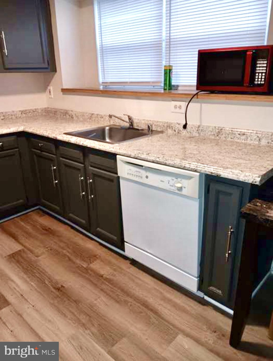 CABIN CREEKWOOD - Residential Lease