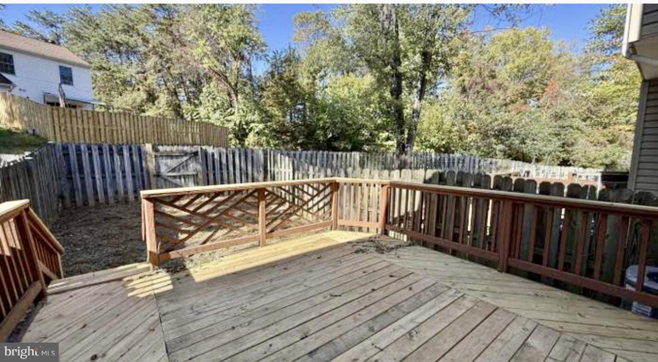 CABIN CREEKWOOD - Residential Lease