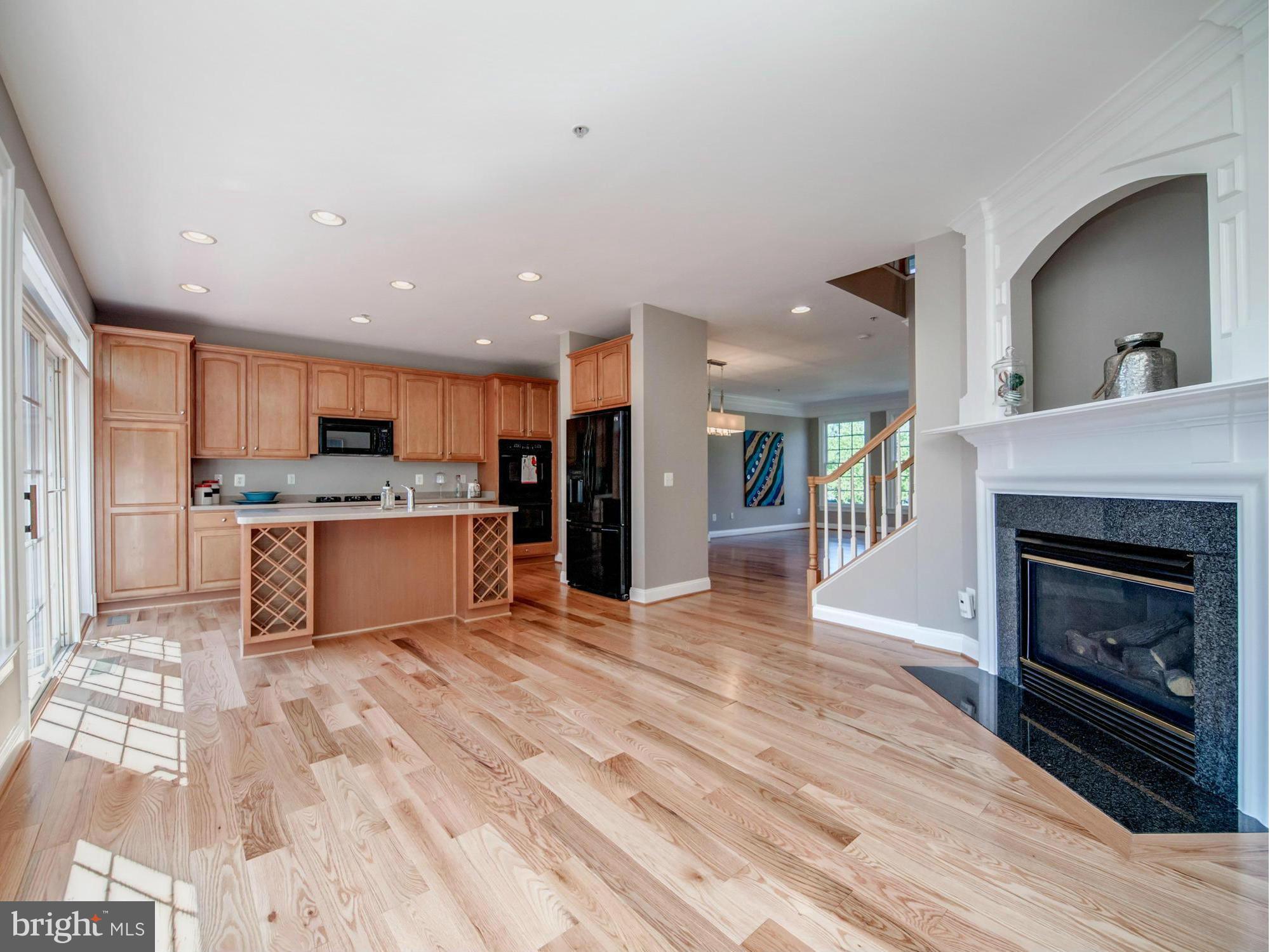 CAMERON STATION - Residential