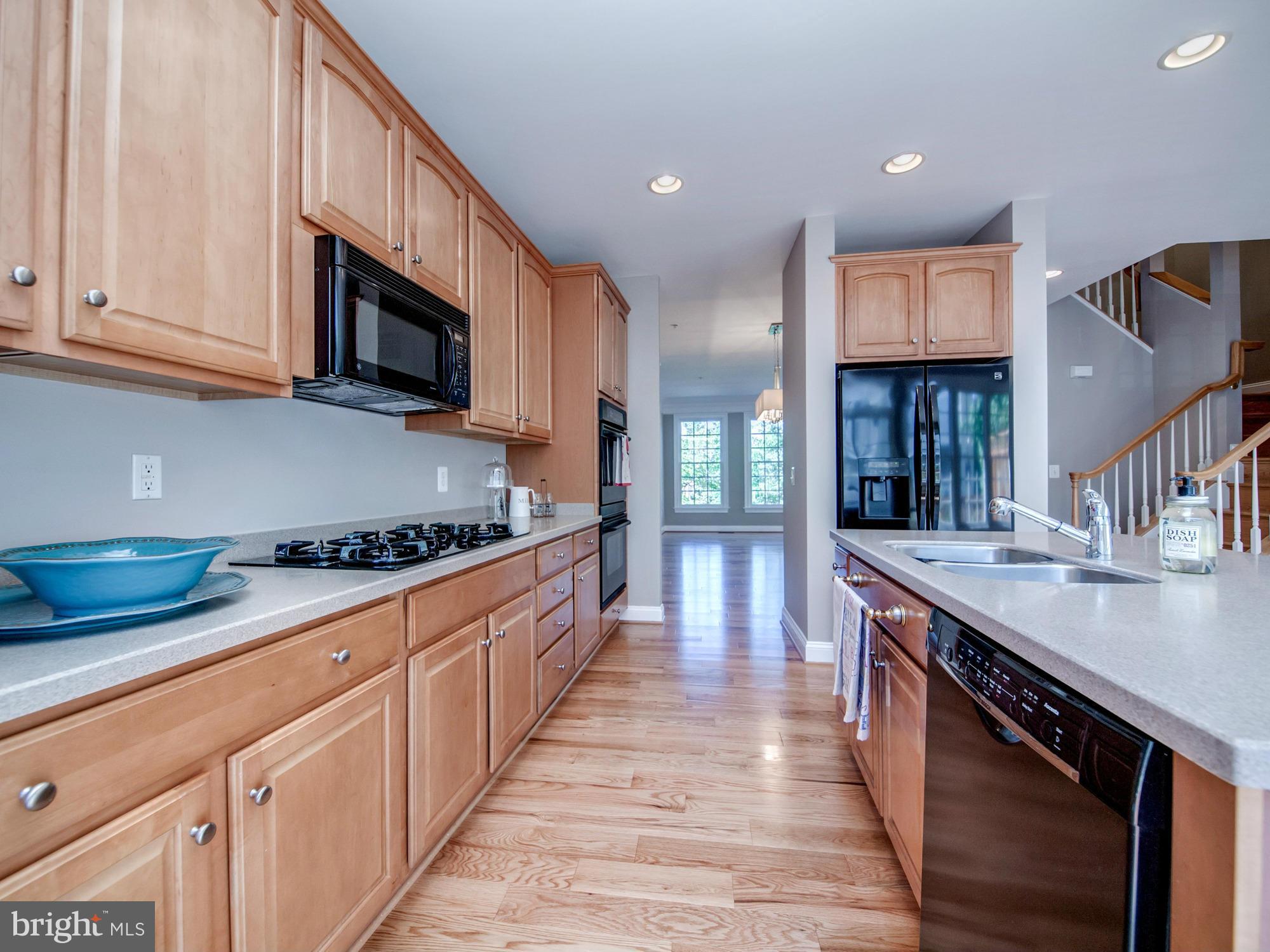 CAMERON STATION - Residential