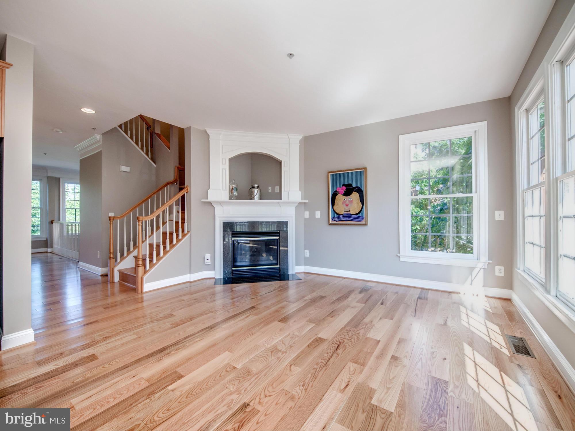 CAMERON STATION - Residential