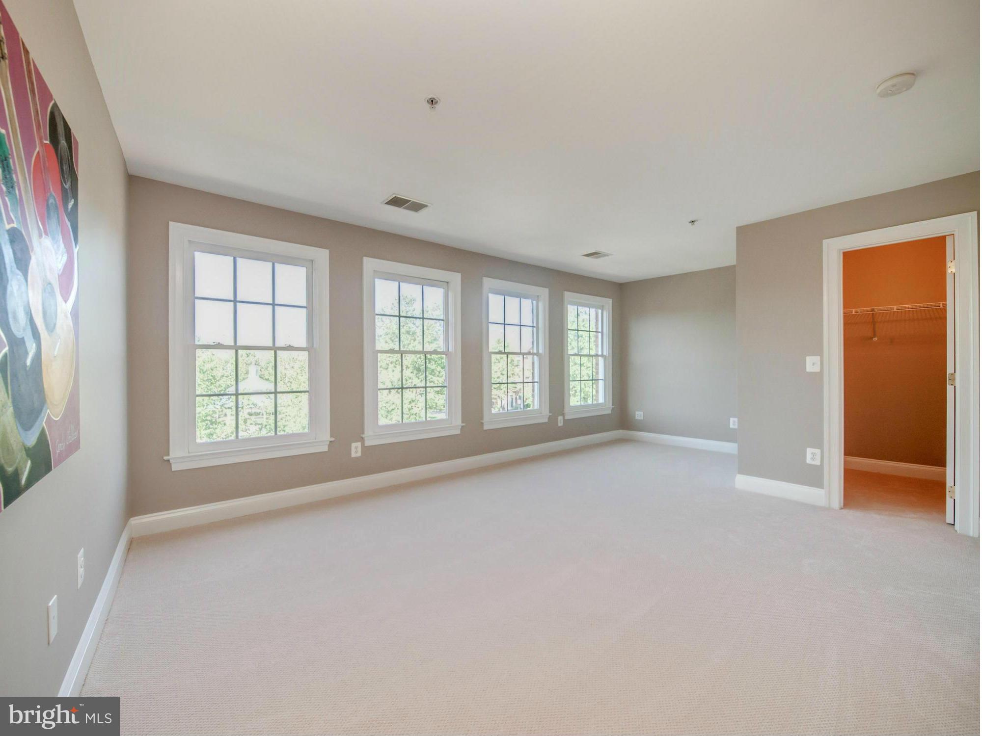 CAMERON STATION - Residential