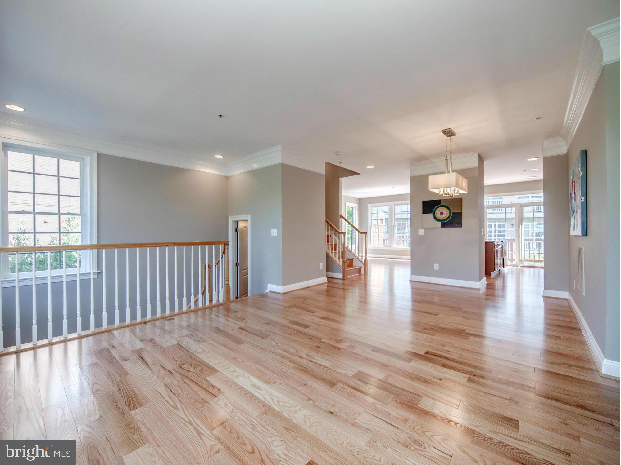 CAMERON STATION - Residential