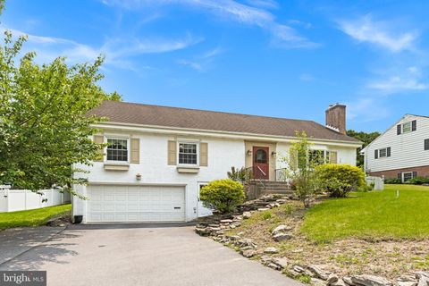 140 E CHARLOTTE STREET MILLERSVILLE PA 17551