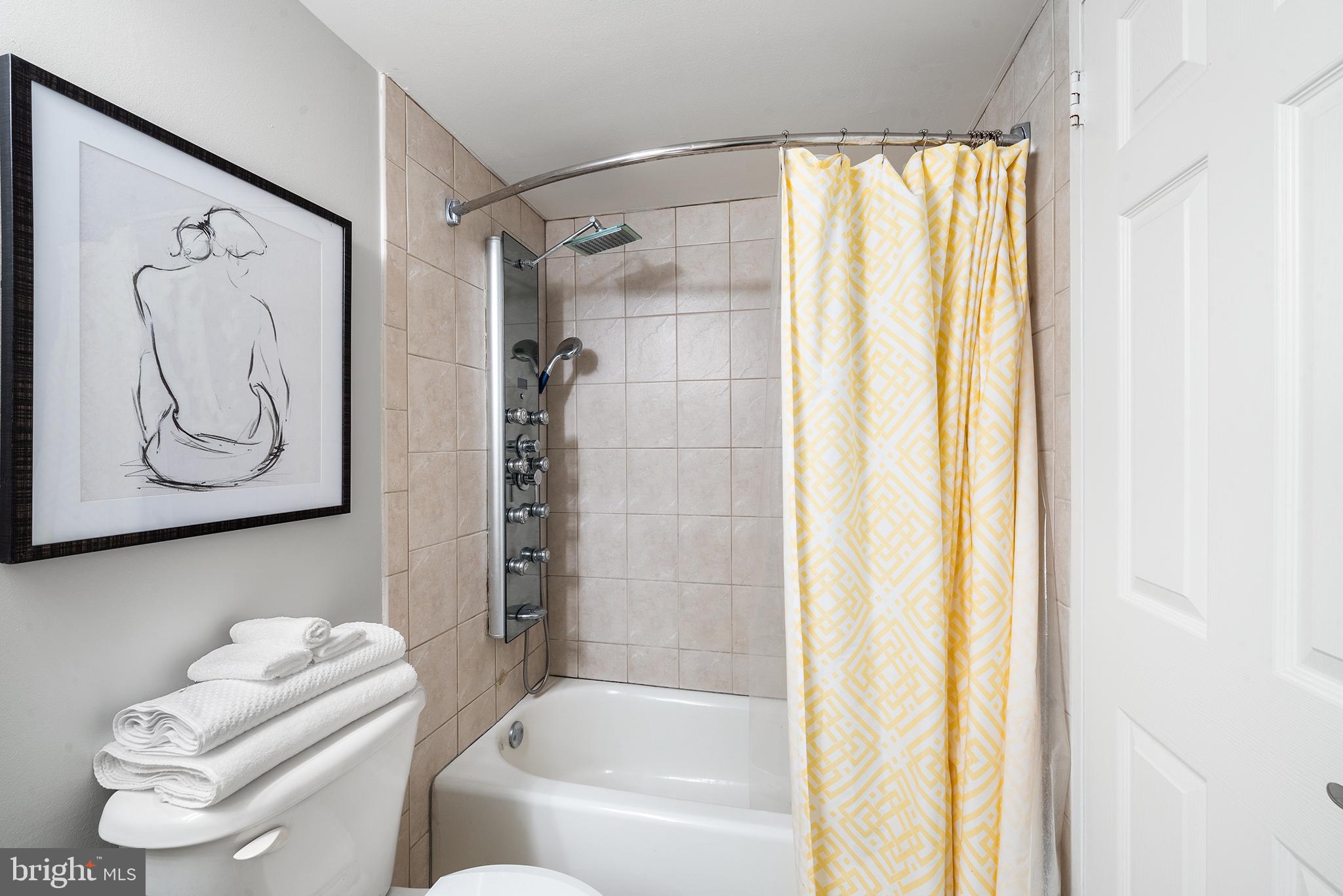 ART MUSEUM AREA - Residential