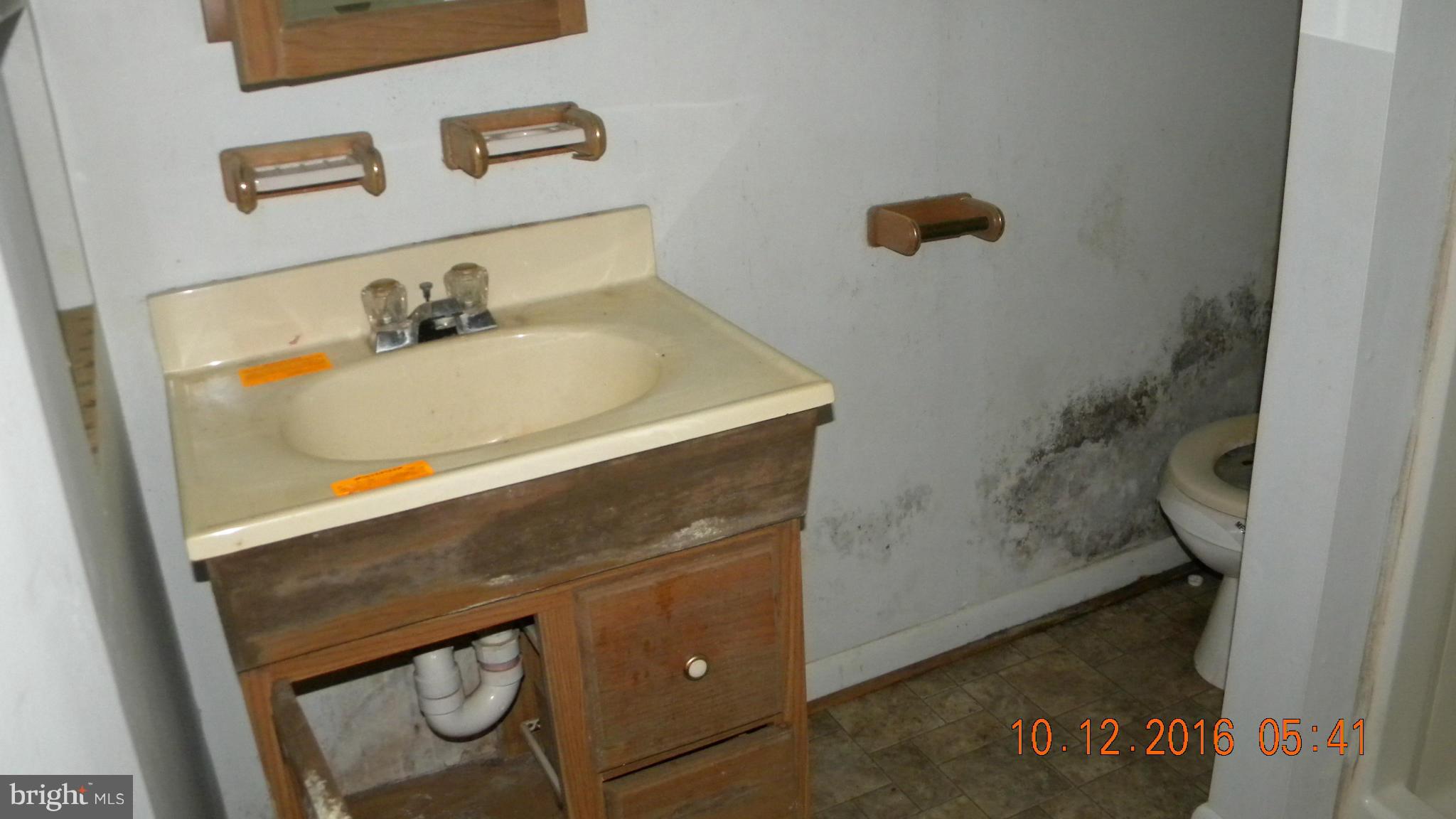 HAMPSTEAD - Residential