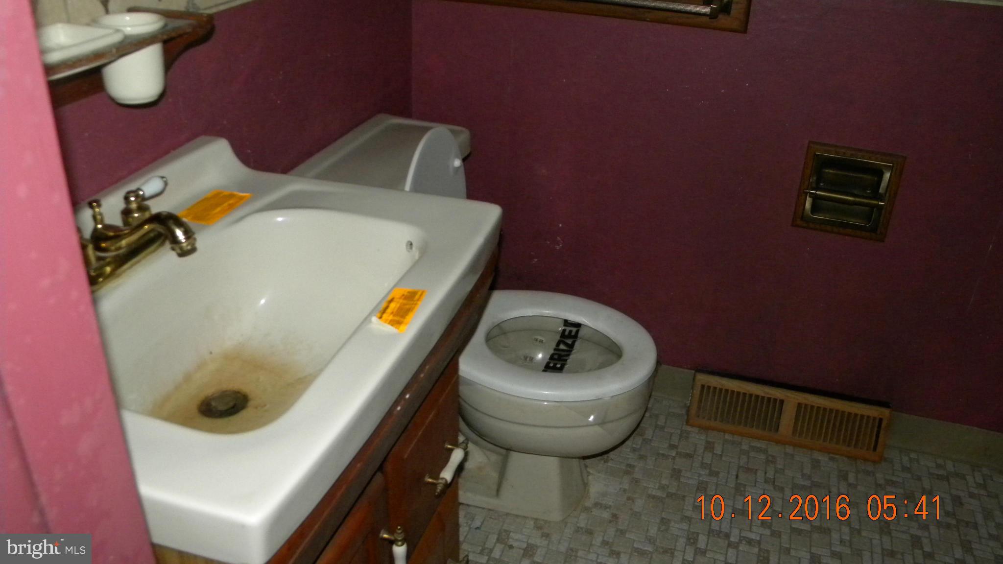 HAMPSTEAD - Residential